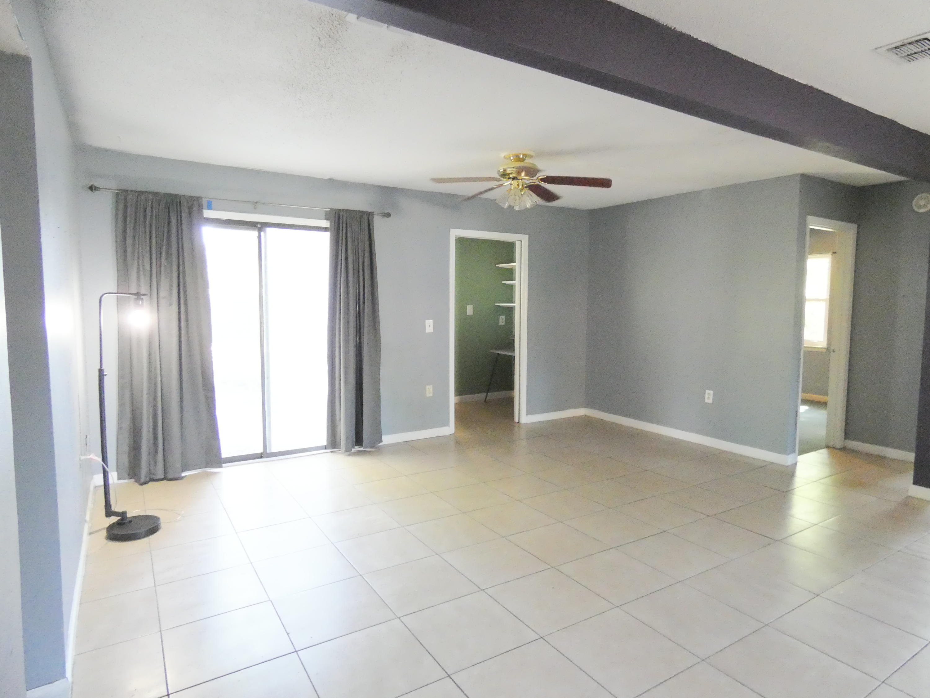 TANGLEWOOD S/D 1ST ADDN - Residential