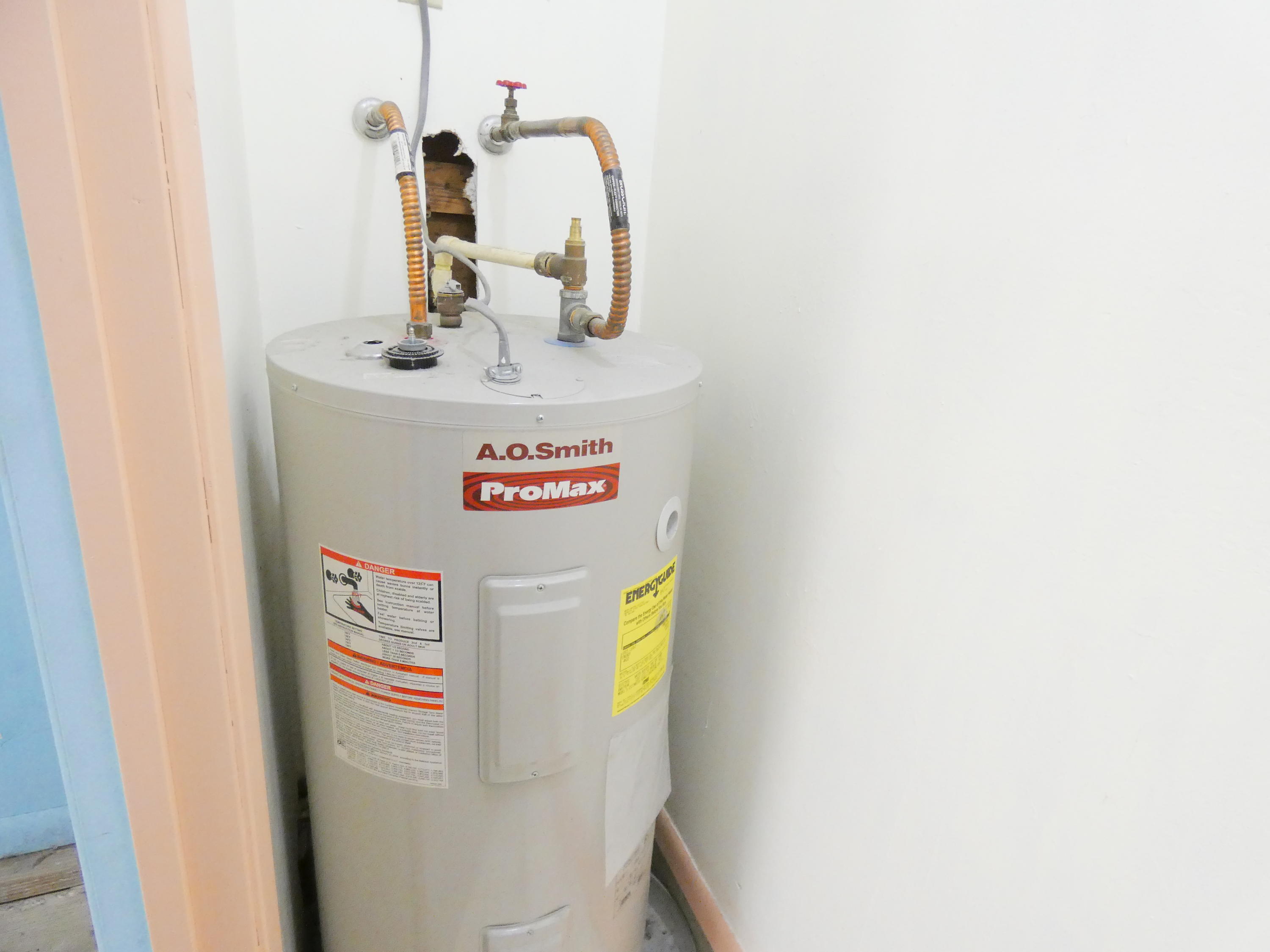 TANGLEWOOD S/D 1ST ADDN - Residential