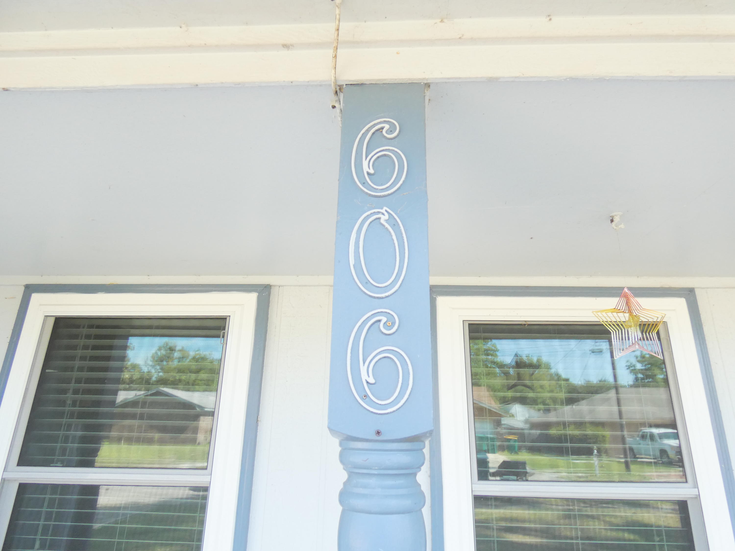 TANGLEWOOD S/D 1ST ADDN - Residential