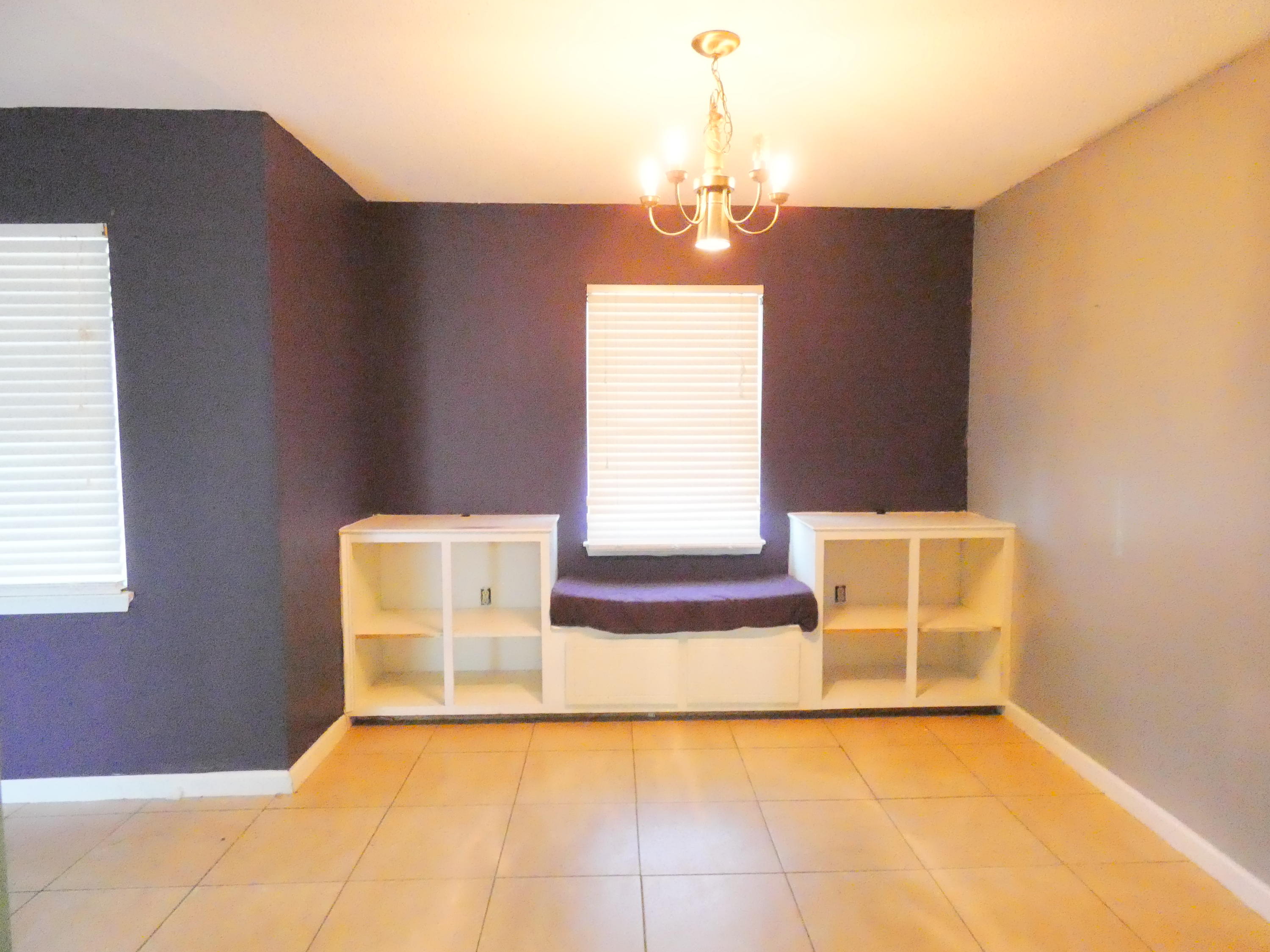 TANGLEWOOD S/D 1ST ADDN - Residential