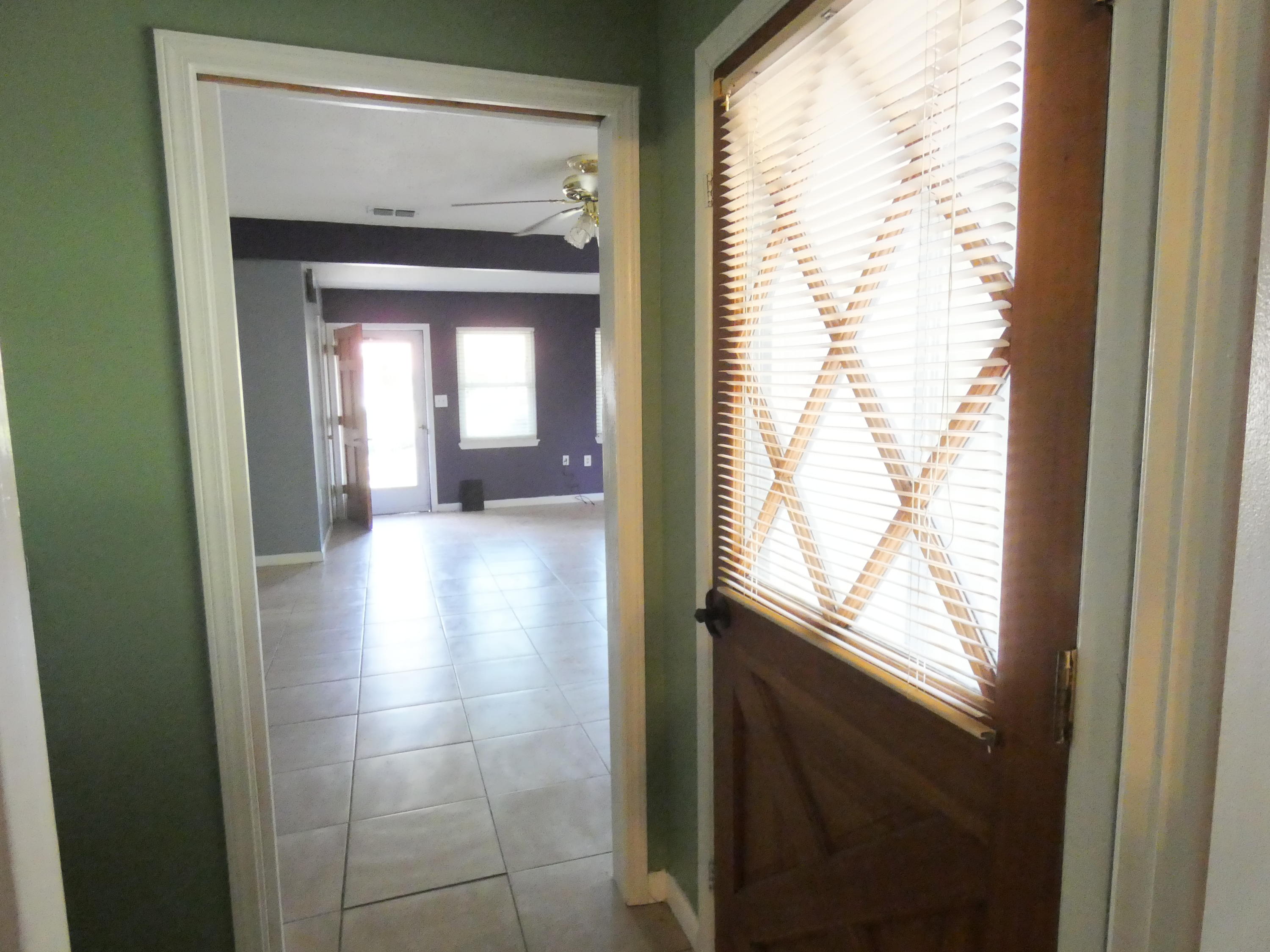 TANGLEWOOD S/D 1ST ADDN - Residential