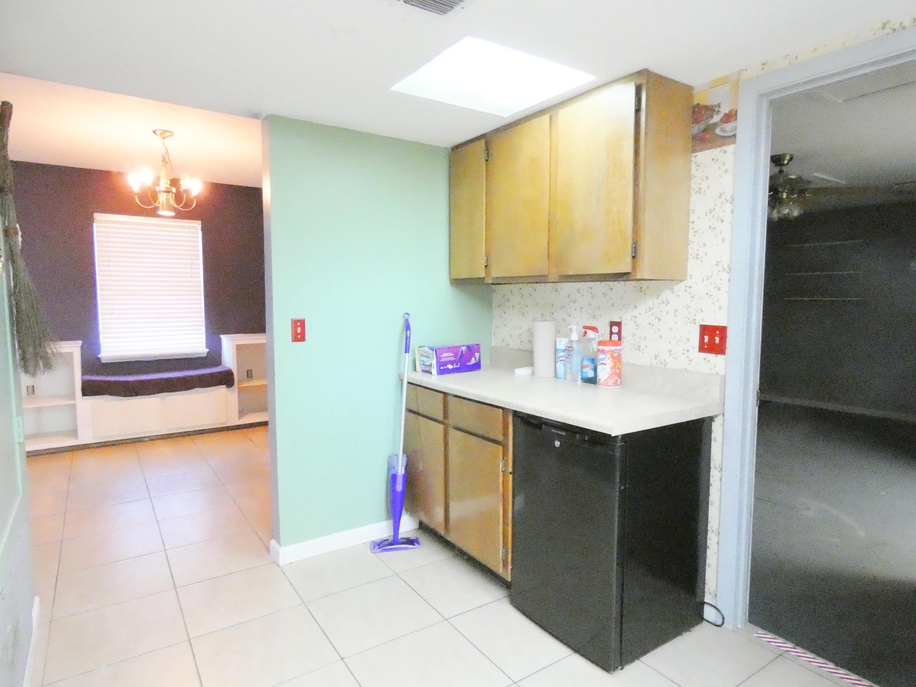 TANGLEWOOD S/D 1ST ADDN - Residential