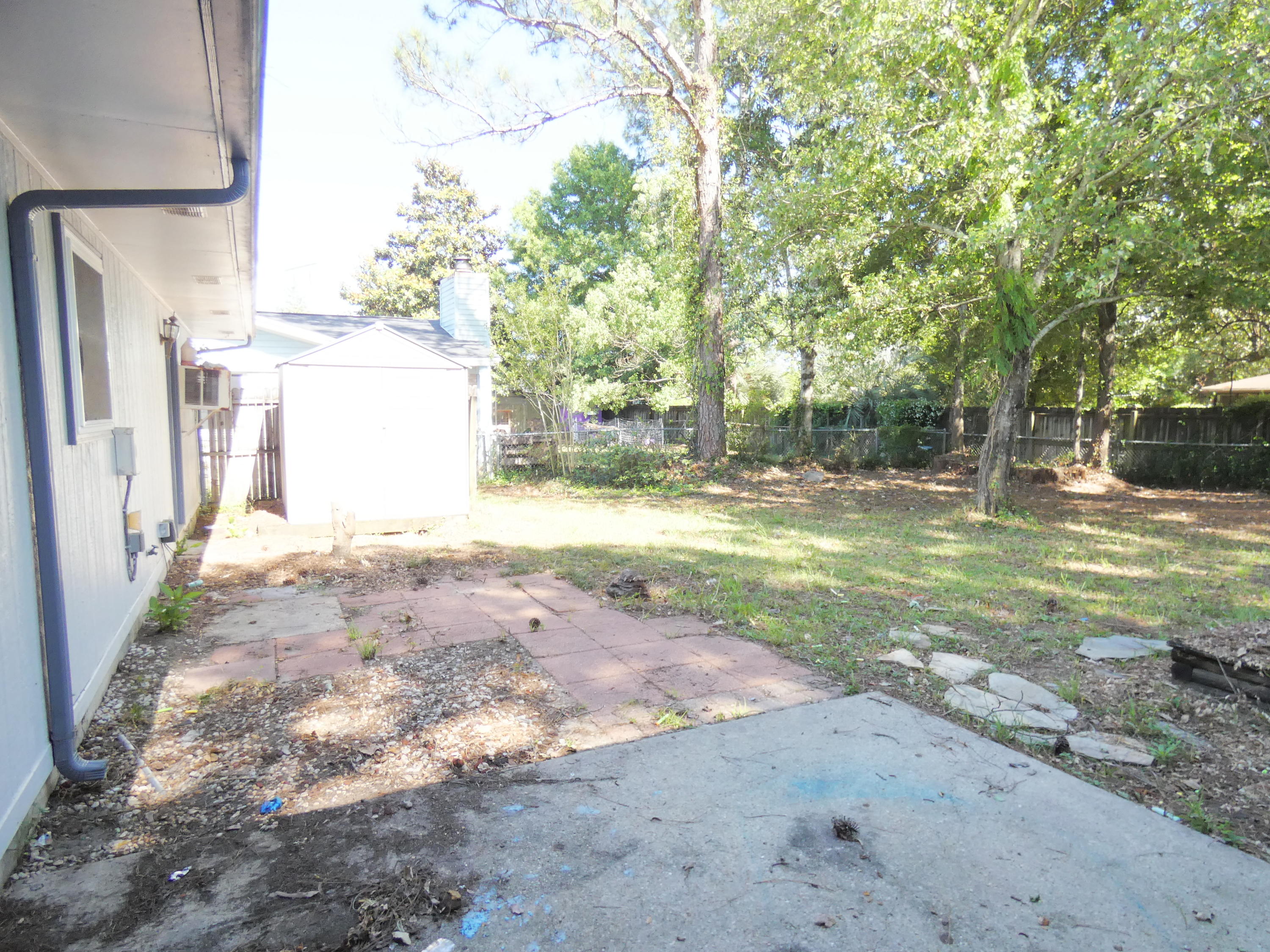 TANGLEWOOD S/D 1ST ADDN - Residential