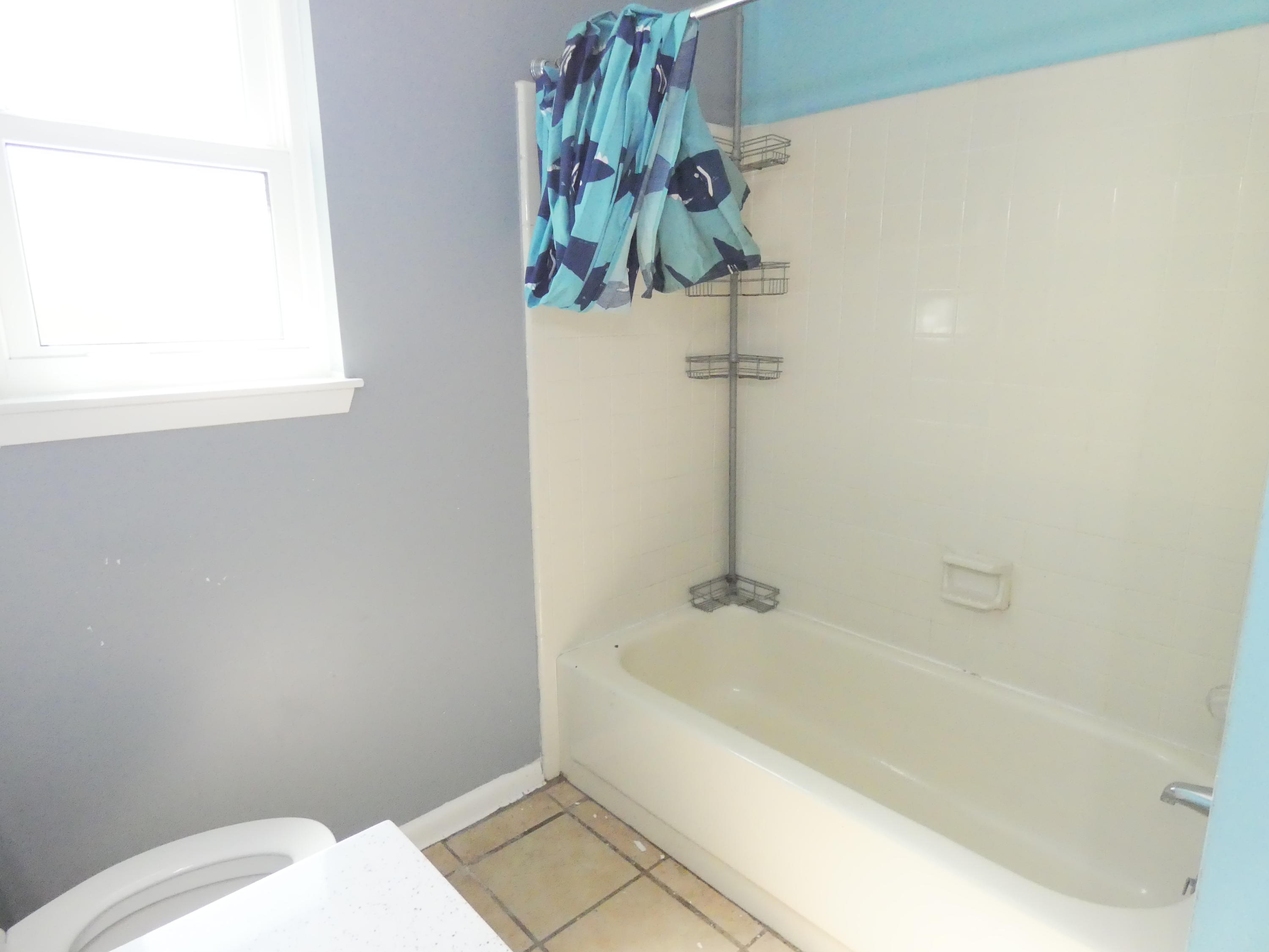 TANGLEWOOD S/D 1ST ADDN - Residential