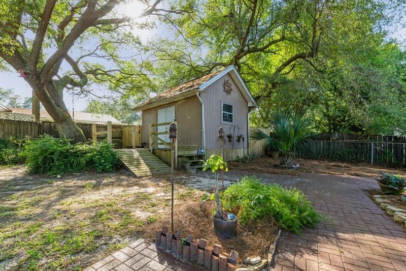 CREEKSIDE 2 - Residential Lease