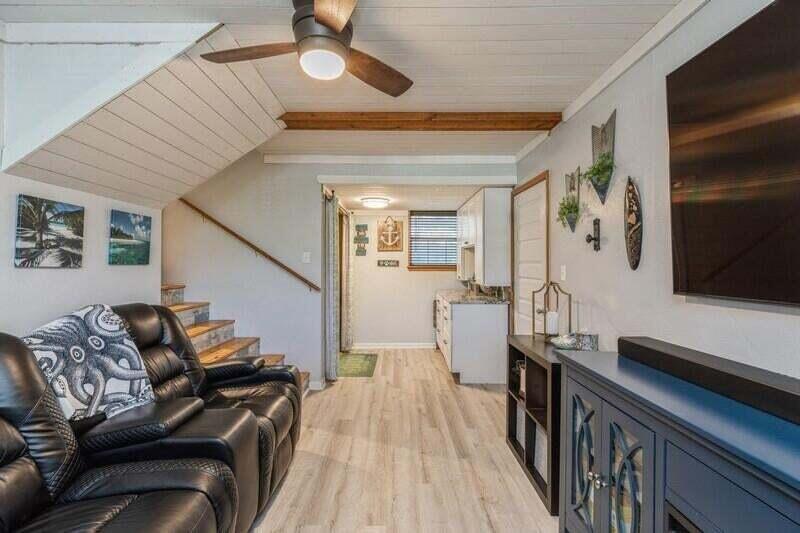 CREEKSIDE 2 - Residential Lease