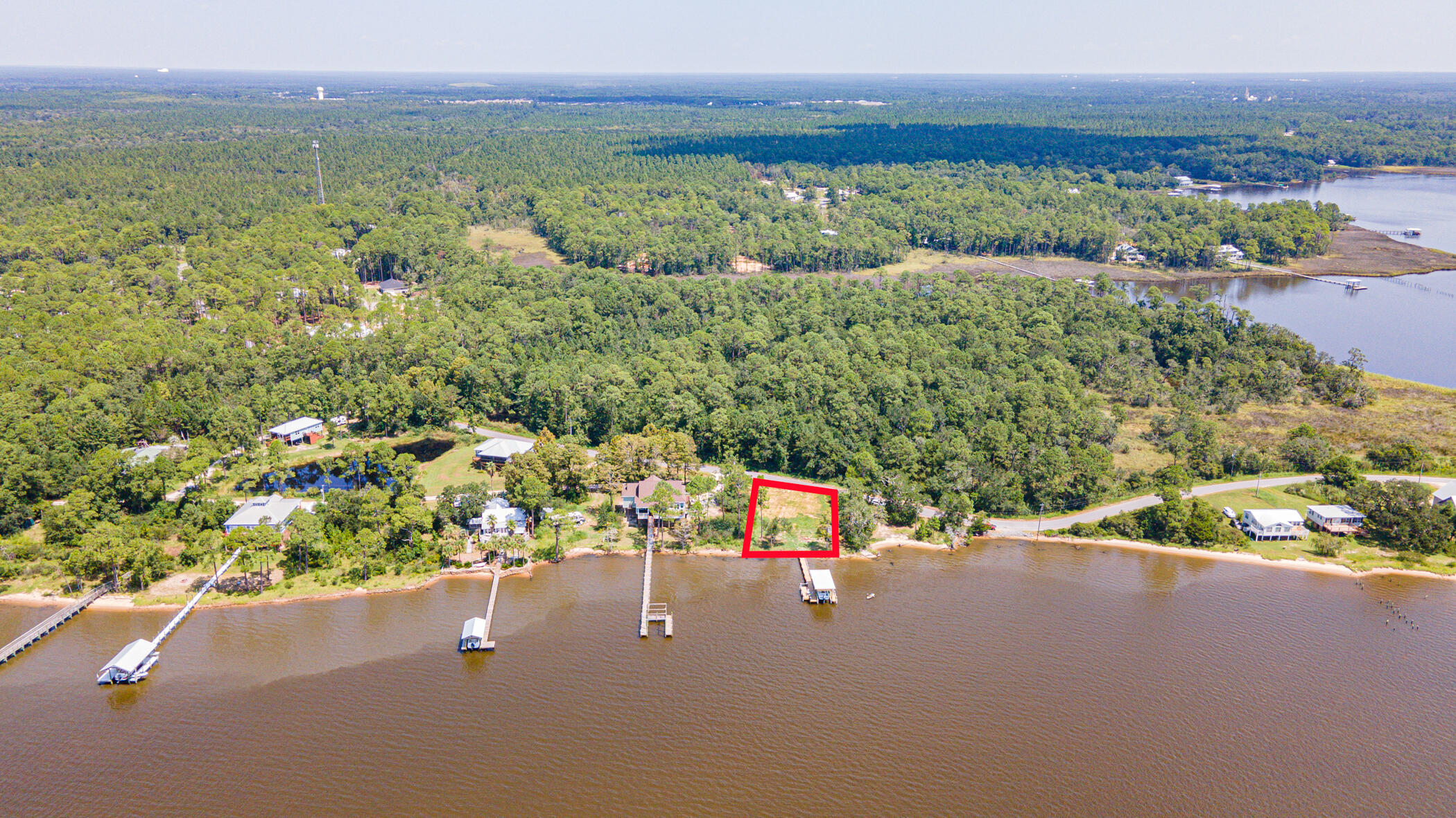 NO RECORDED SUBDIVISION - Land