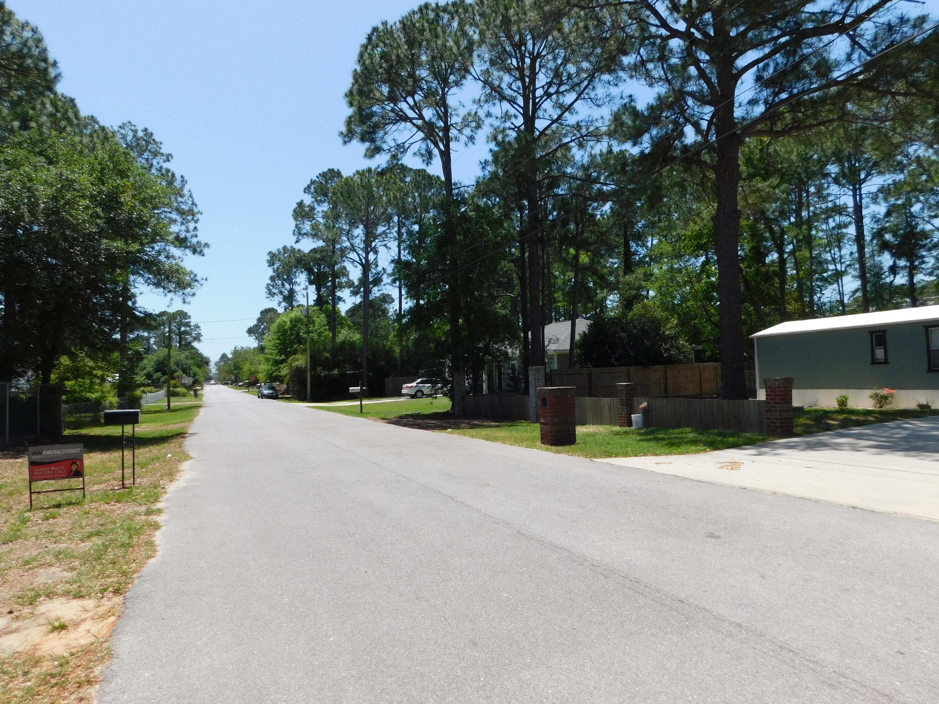 COMMODORE PARK - Residential