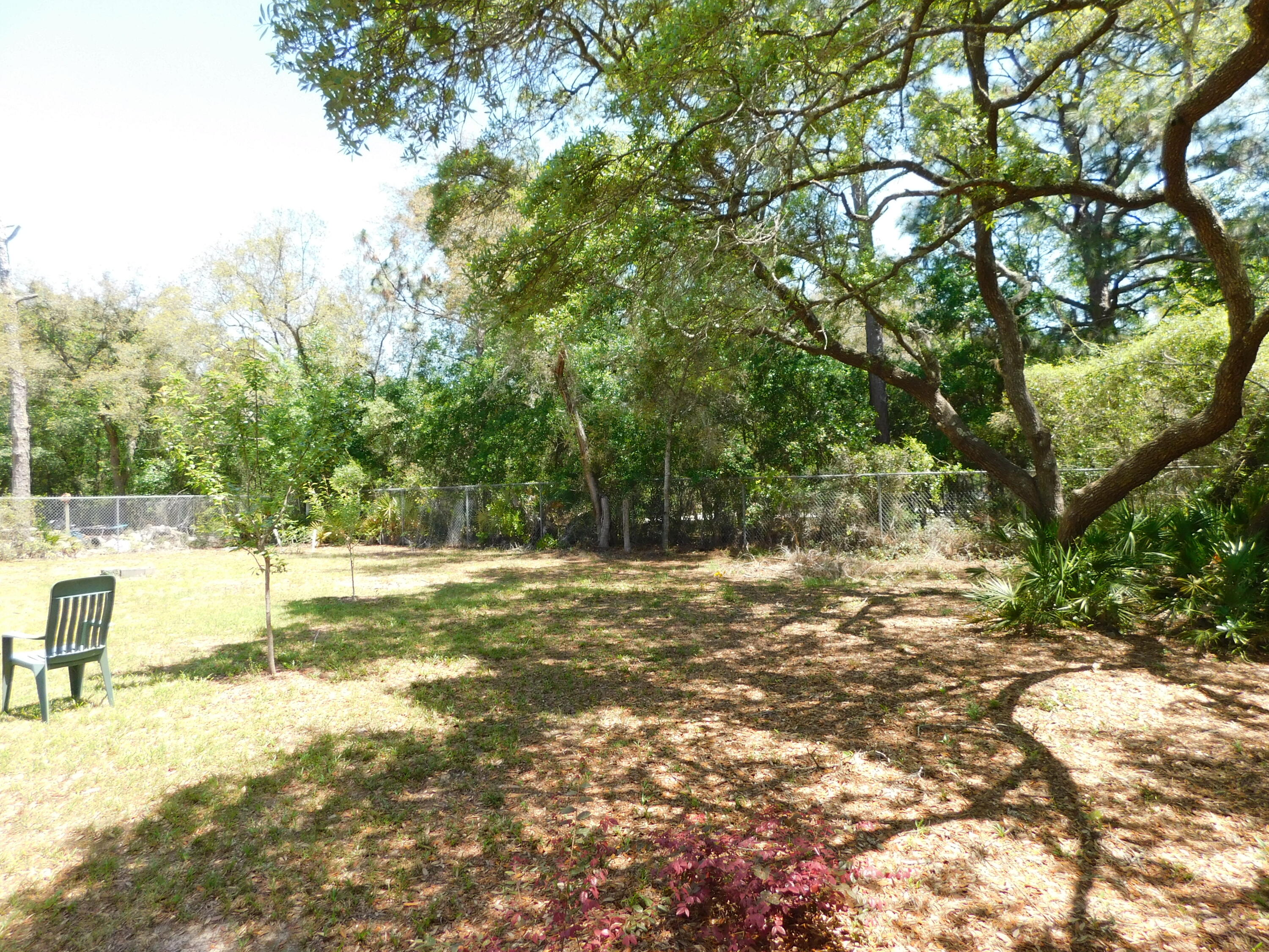COMMODORE PARK - Residential