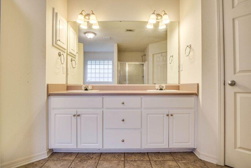 WATERSTONE - Residential