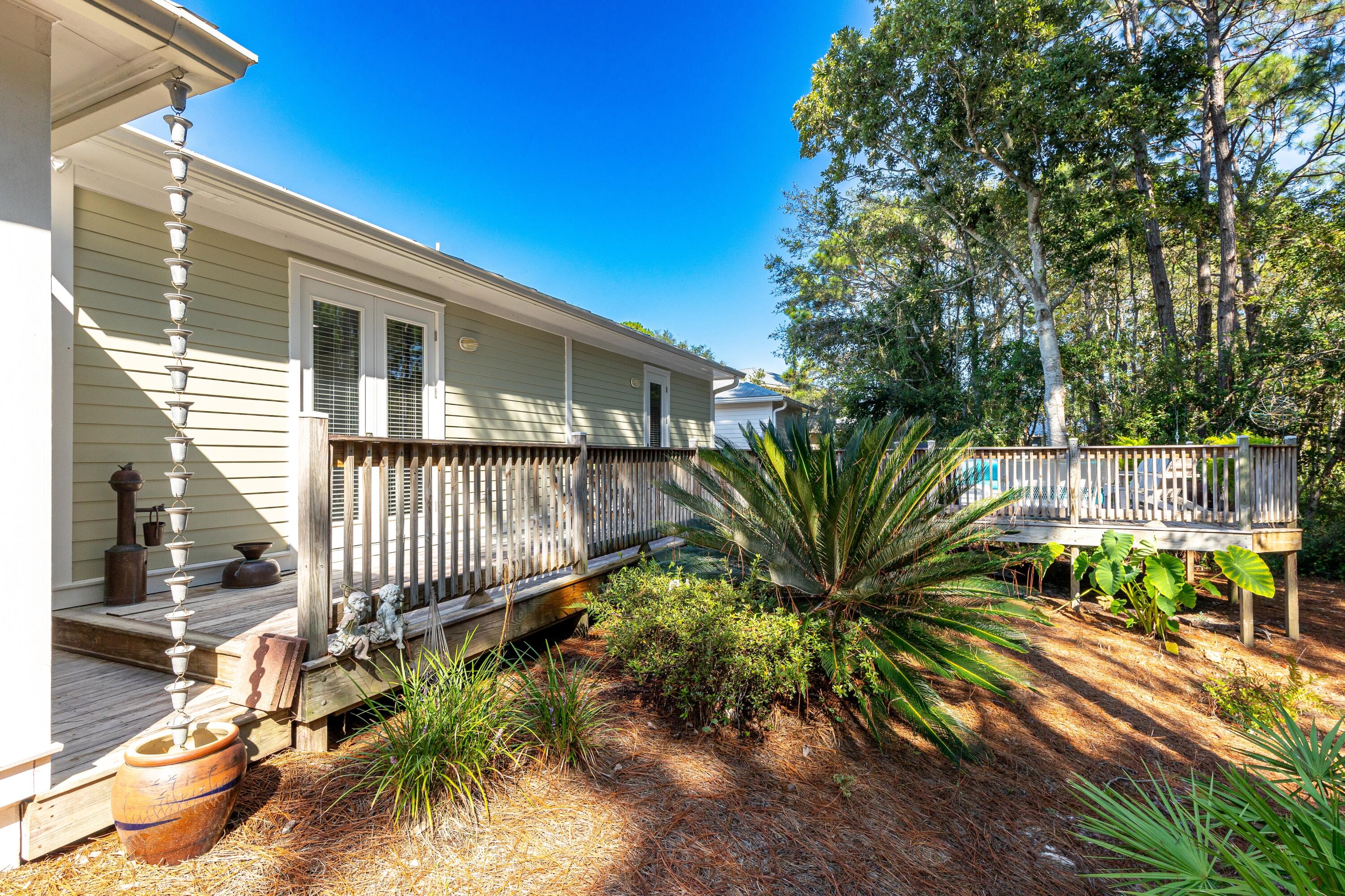 CRYSTAL LAKE AT SANDESTIN - Residential