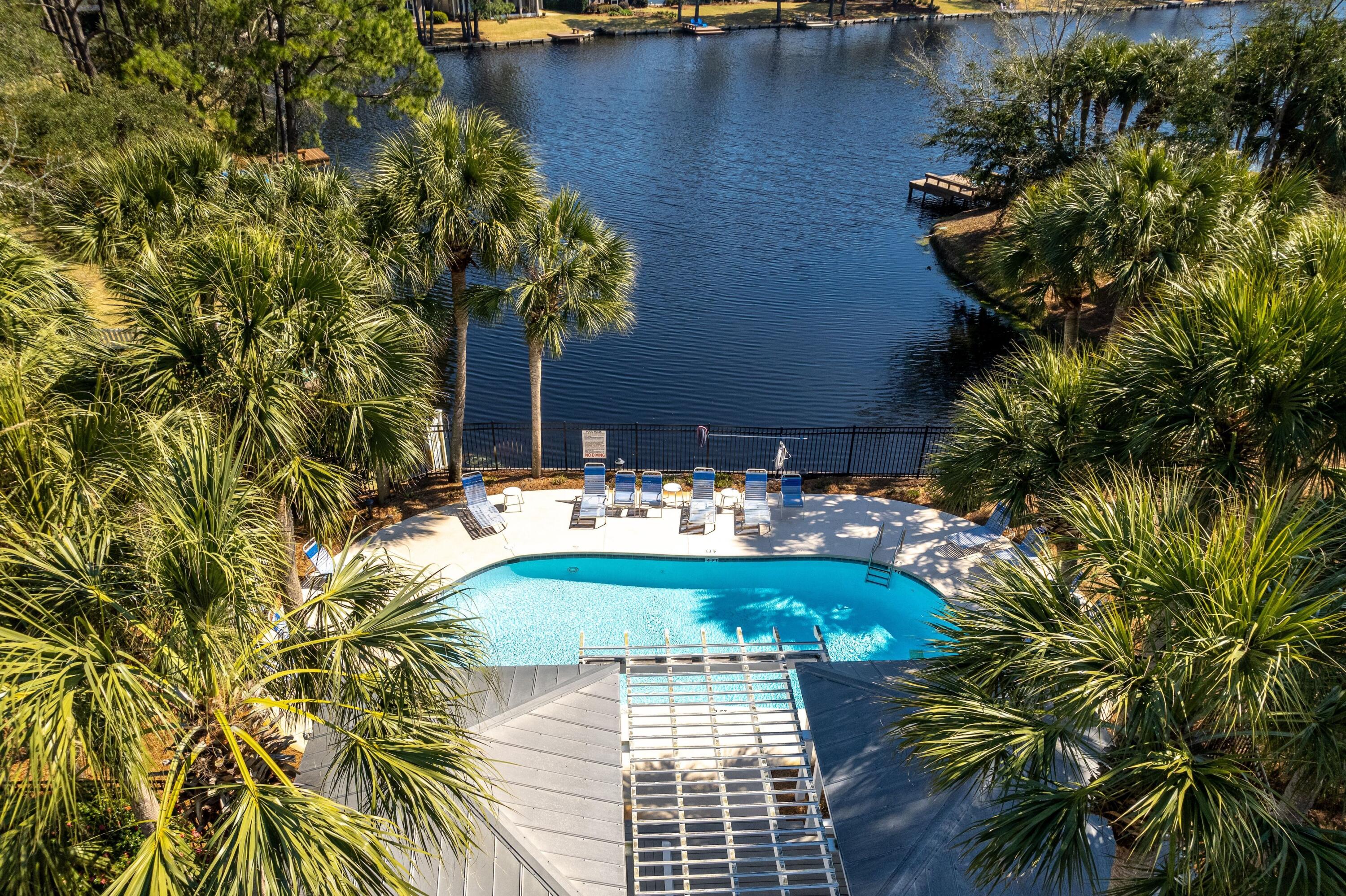 CRYSTAL LAKE AT SANDESTIN - Residential