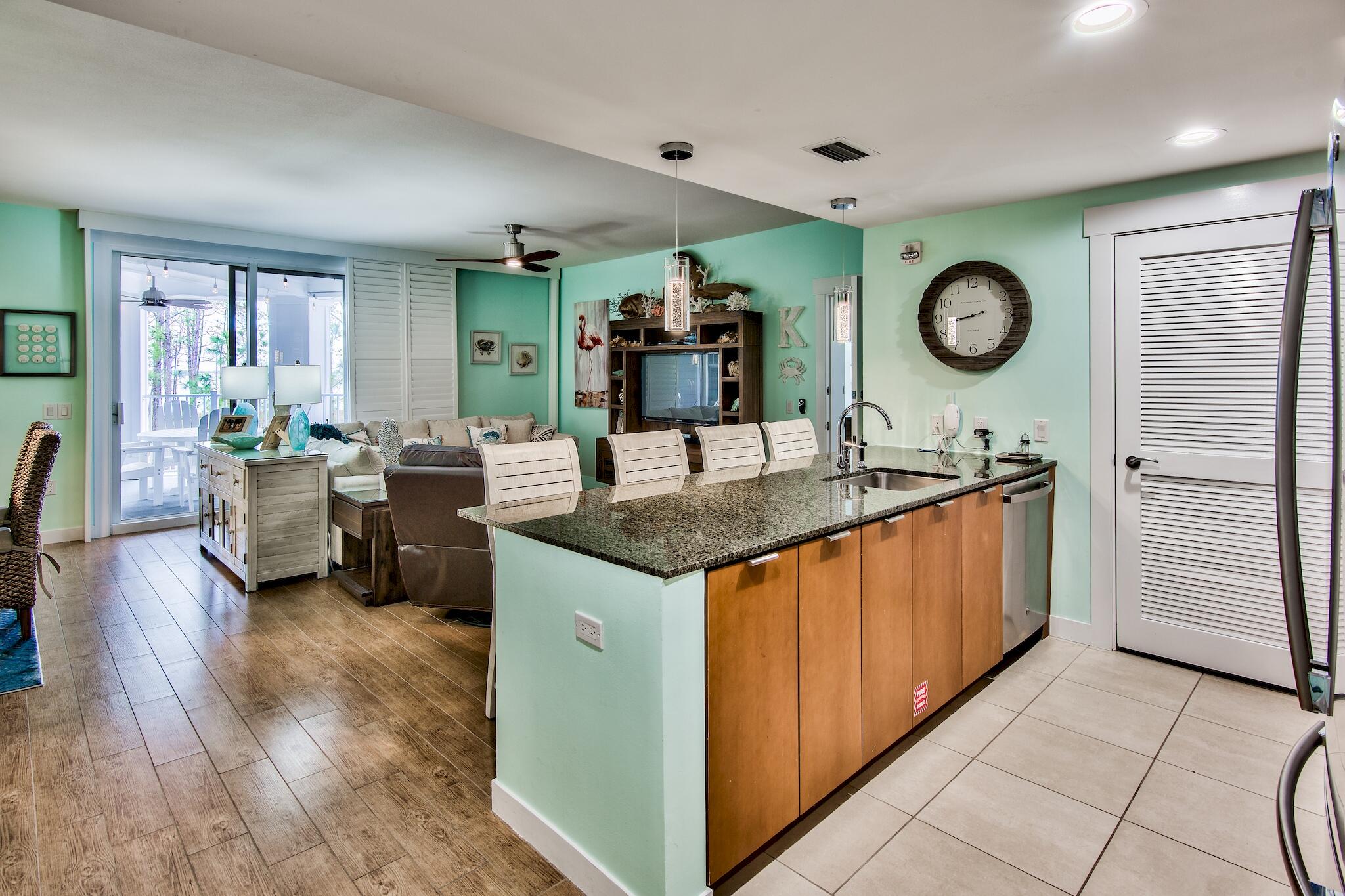 BAHIA CONDO - Residential