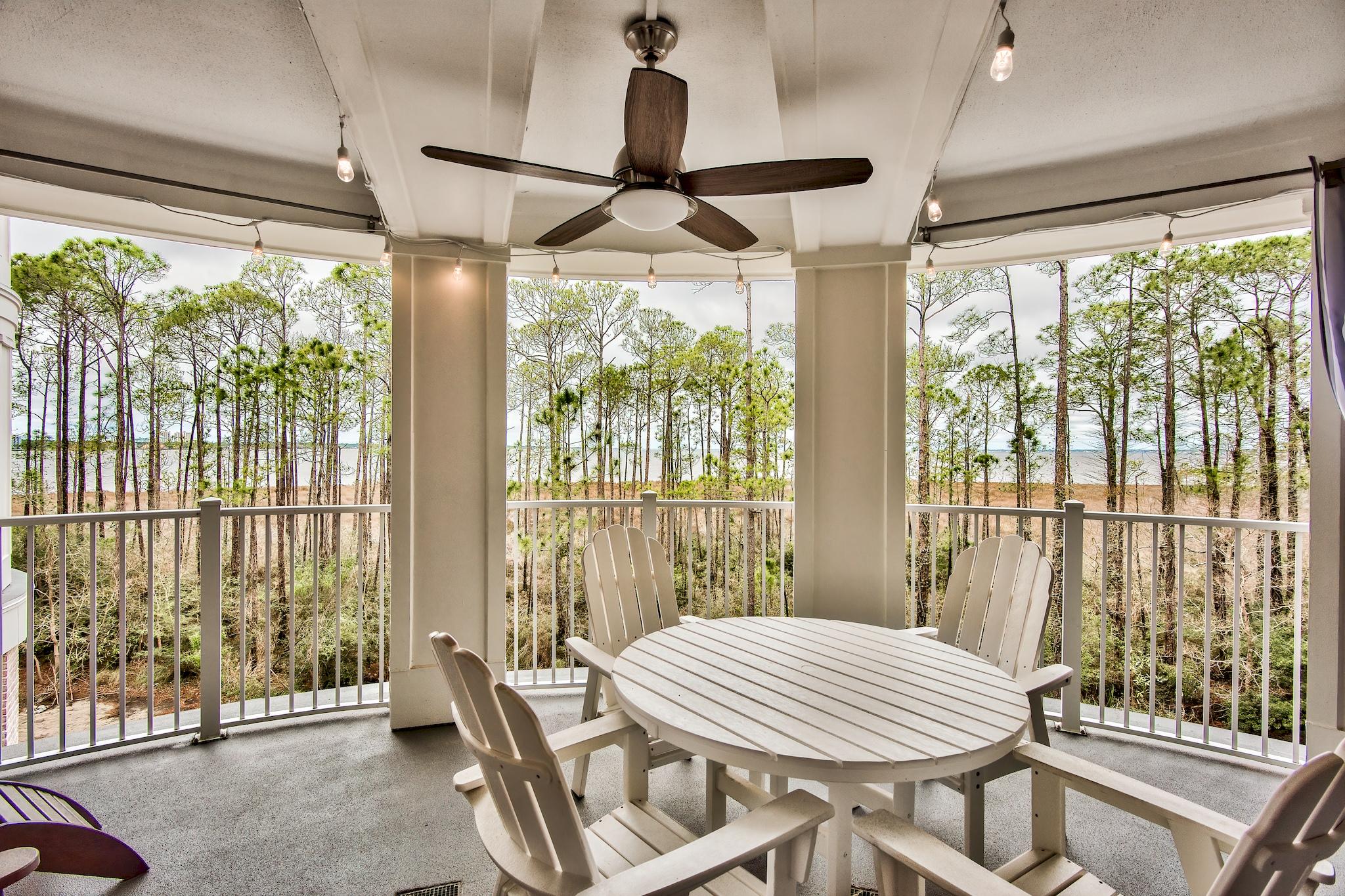 BAHIA CONDO - Residential