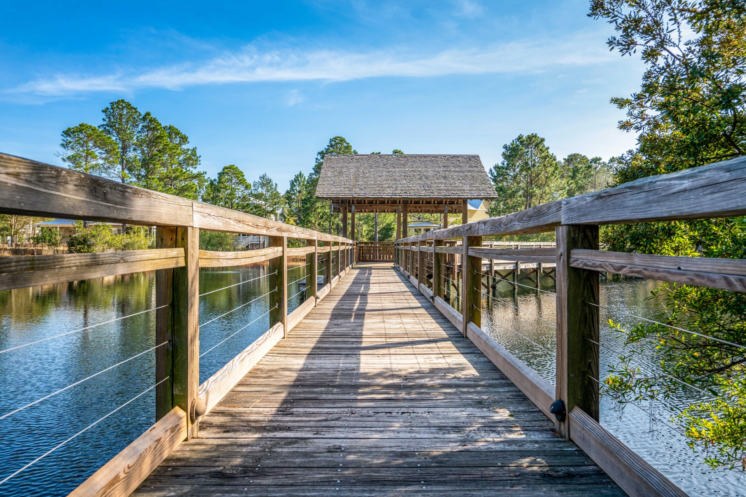 FOREST LAKES - Land