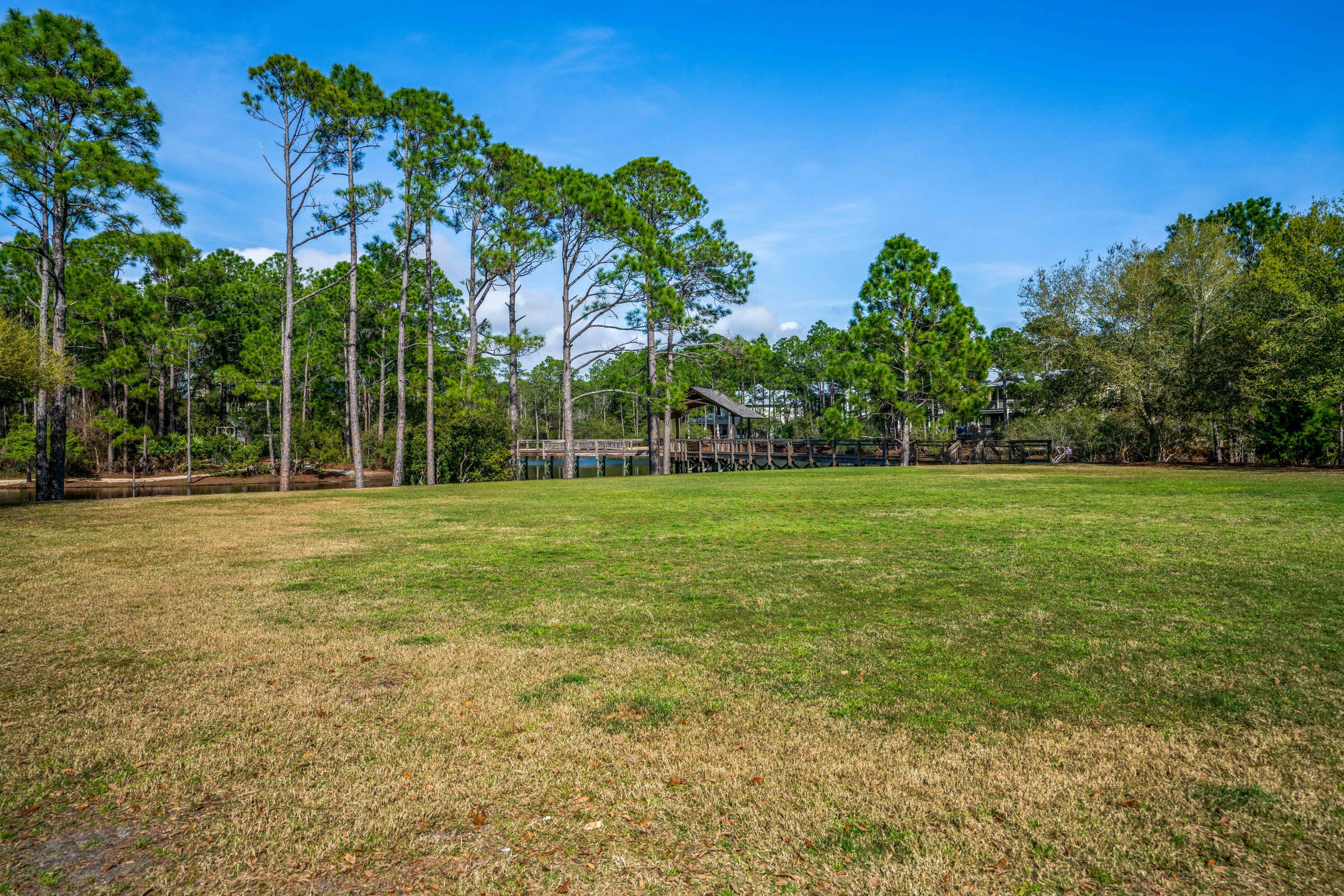 FOREST LAKES - Land