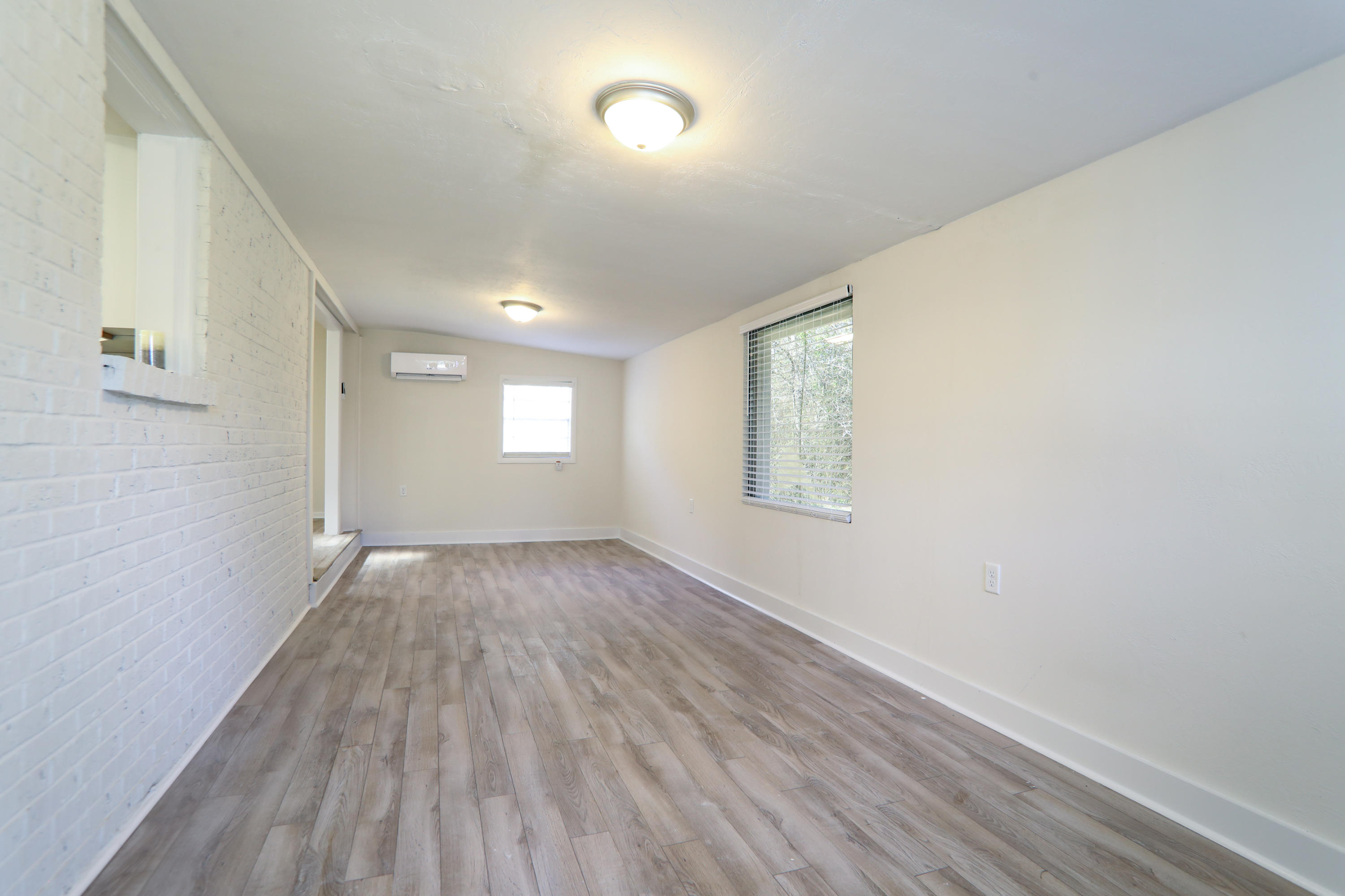 DEFUNIAK SPRINGS - Residential