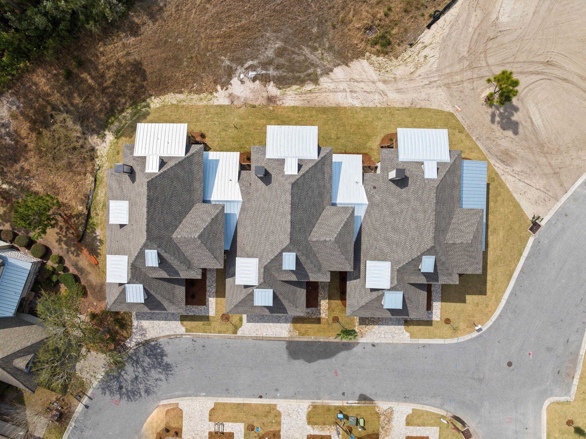 WILD HERON - Residential