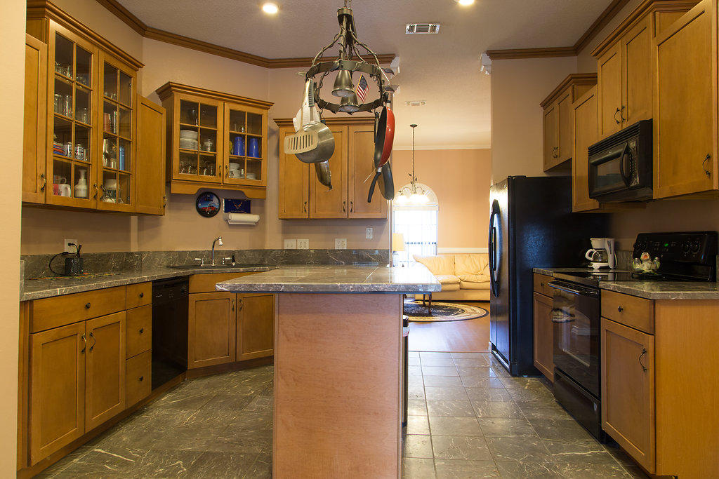 KENNEDY LAKES - Residential