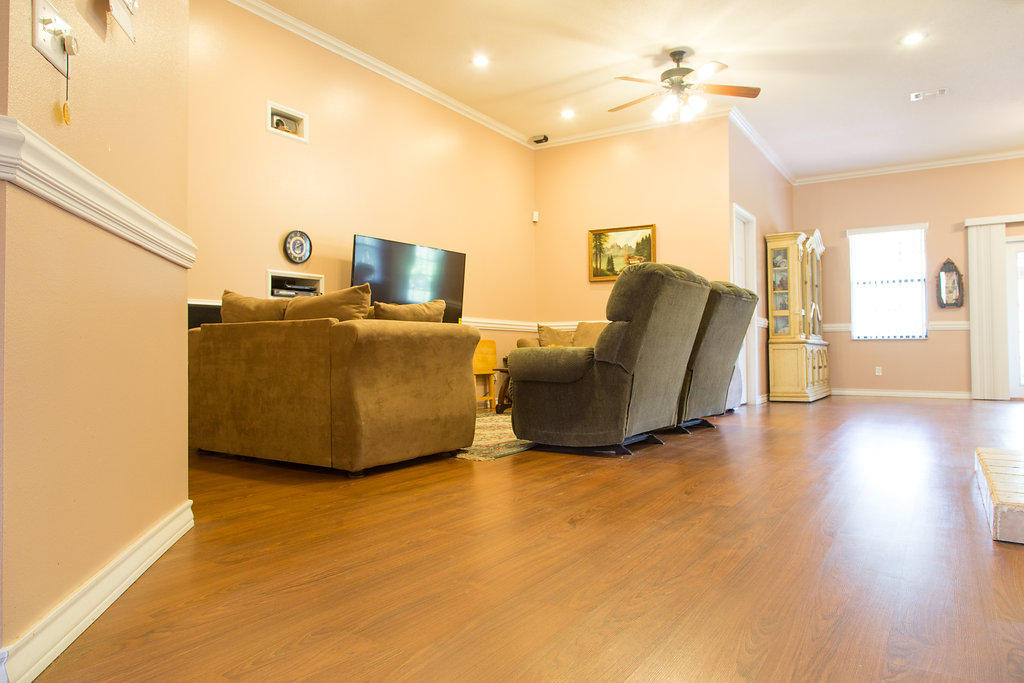 KENNEDY LAKES - Residential