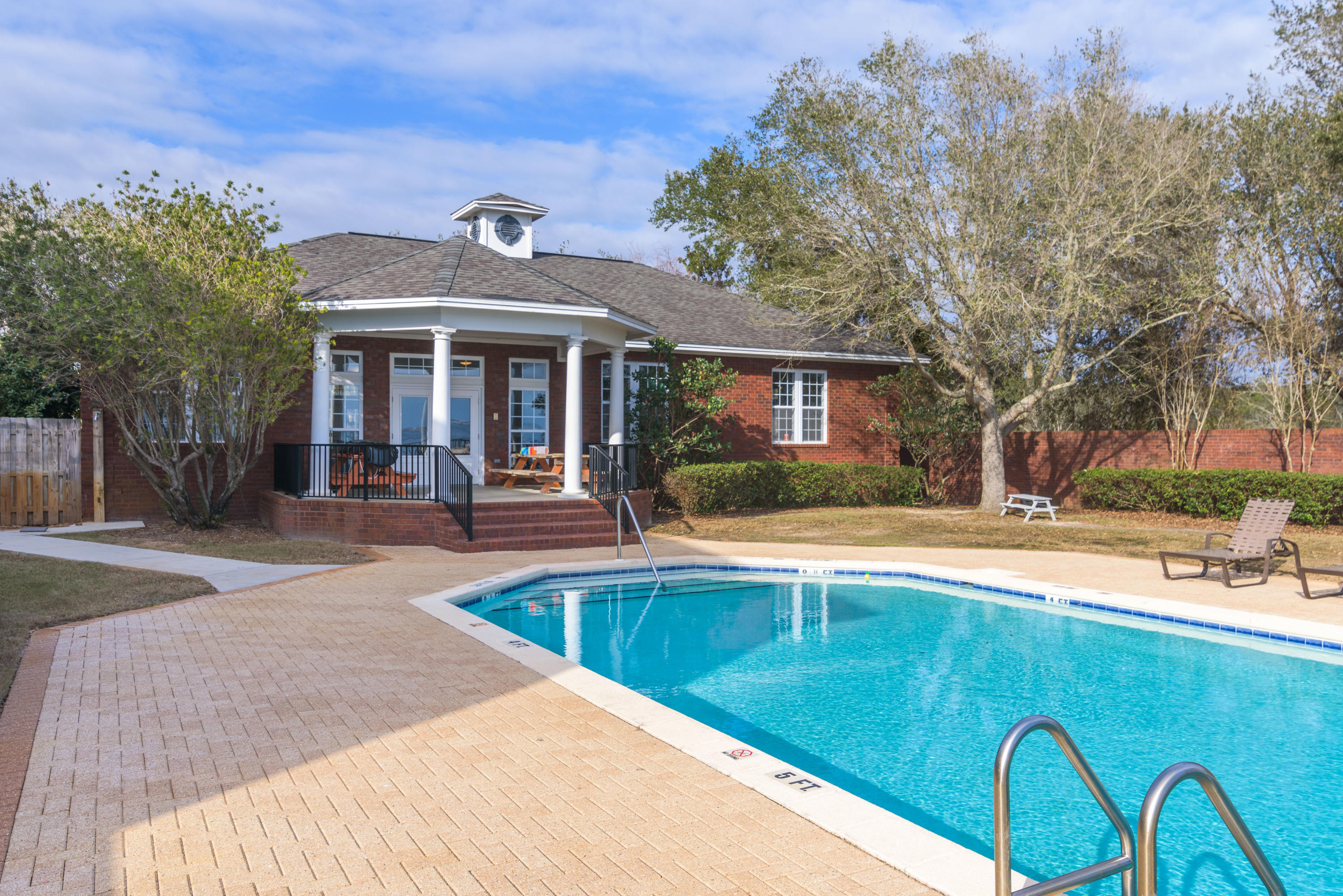HERITAGE PARK - Residential