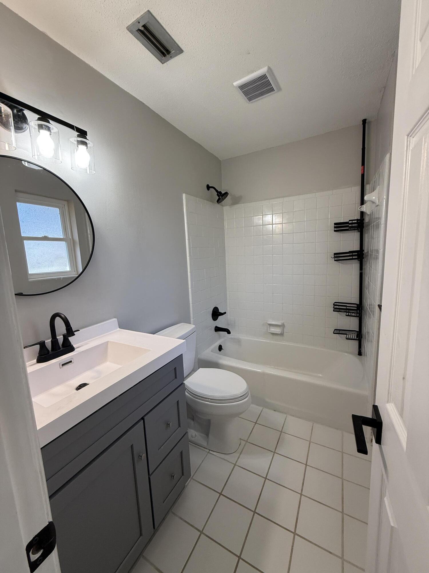 LONGWOOD S/D 3RD ADDN - Residential Lease