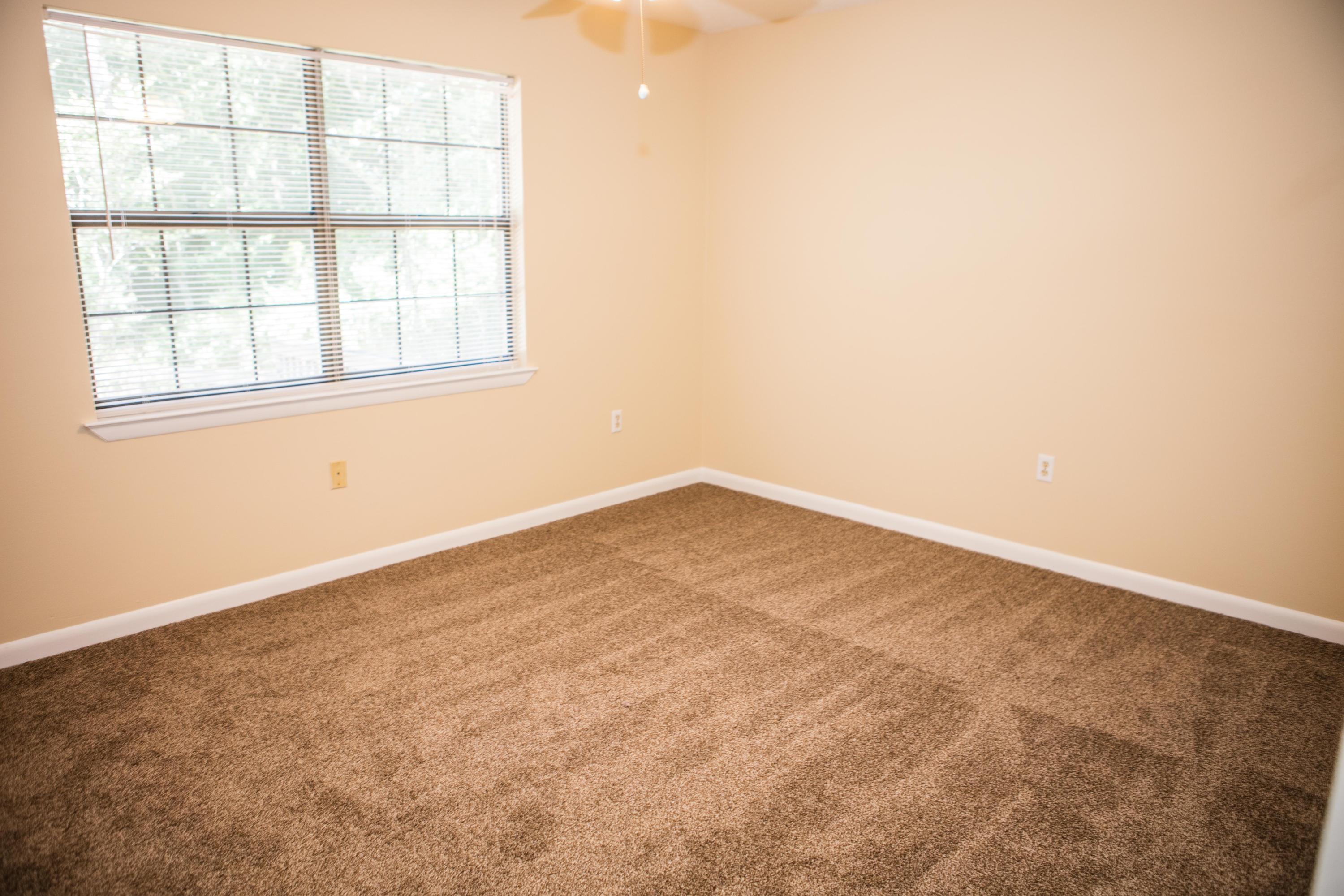 VALPARAISO PINECREST 5 - Residential