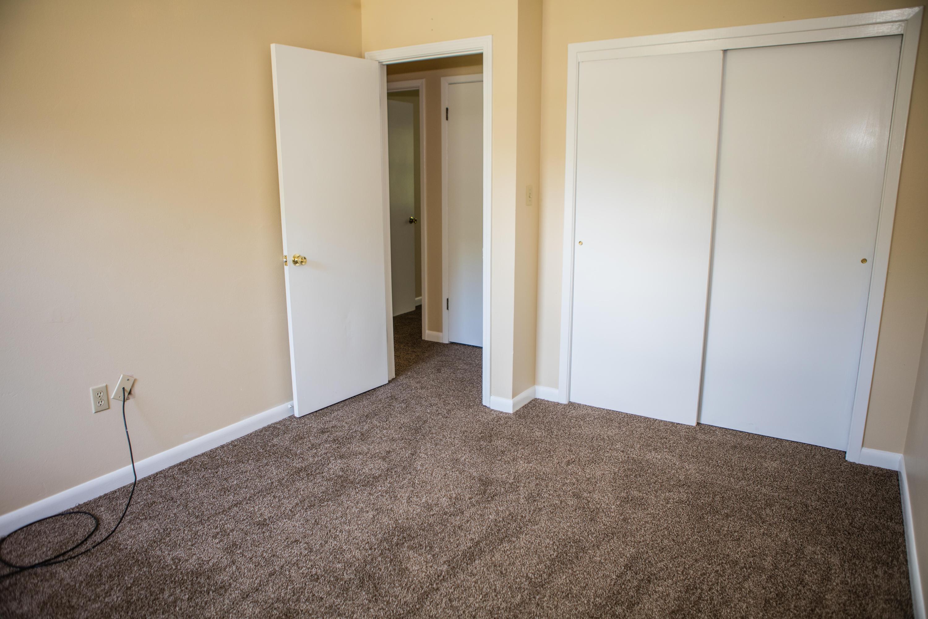 VALPARAISO PINECREST 5 - Residential