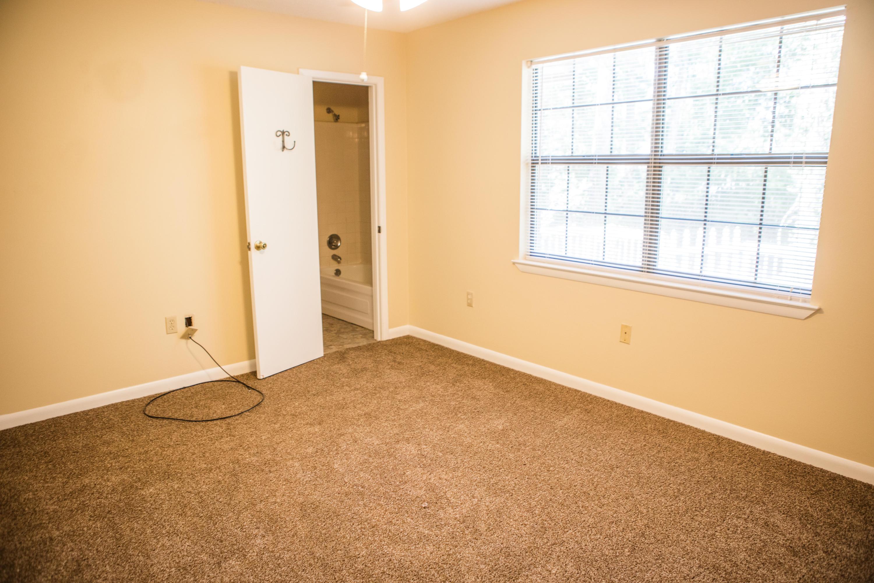 VALPARAISO PINECREST 5 - Residential