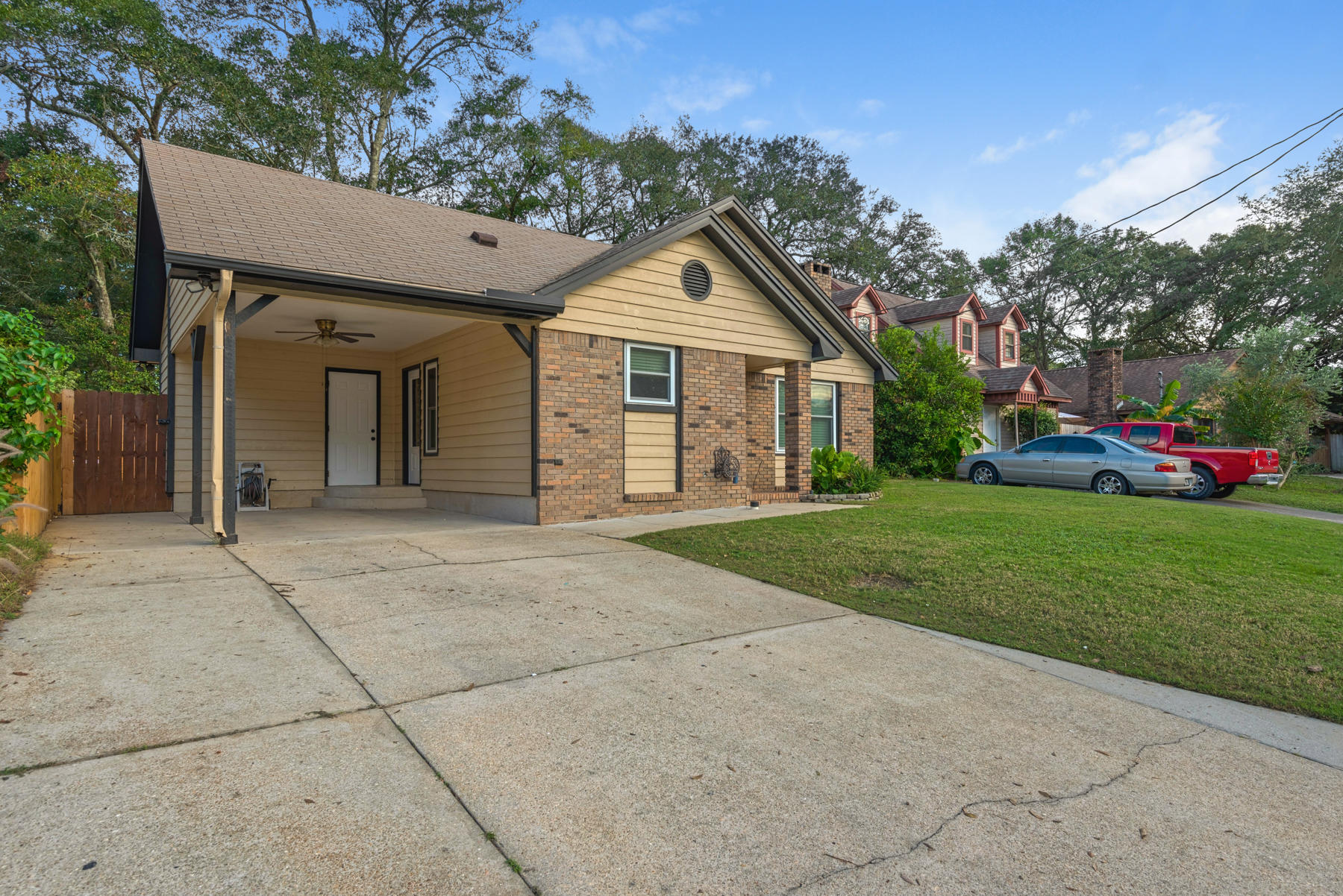 CANDLEWOOD VILLAGE - Residential