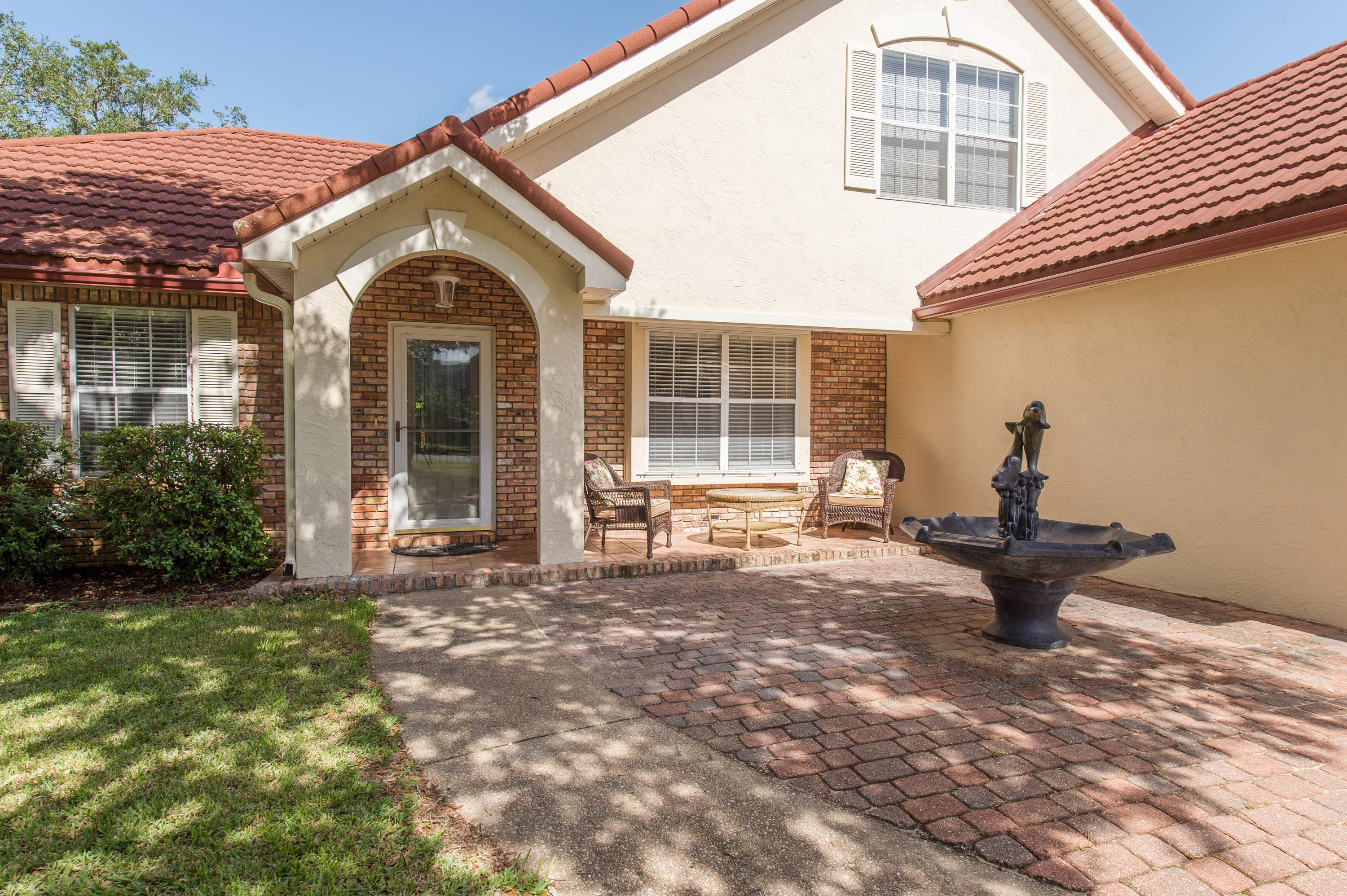 LAKE POINTE - Residential