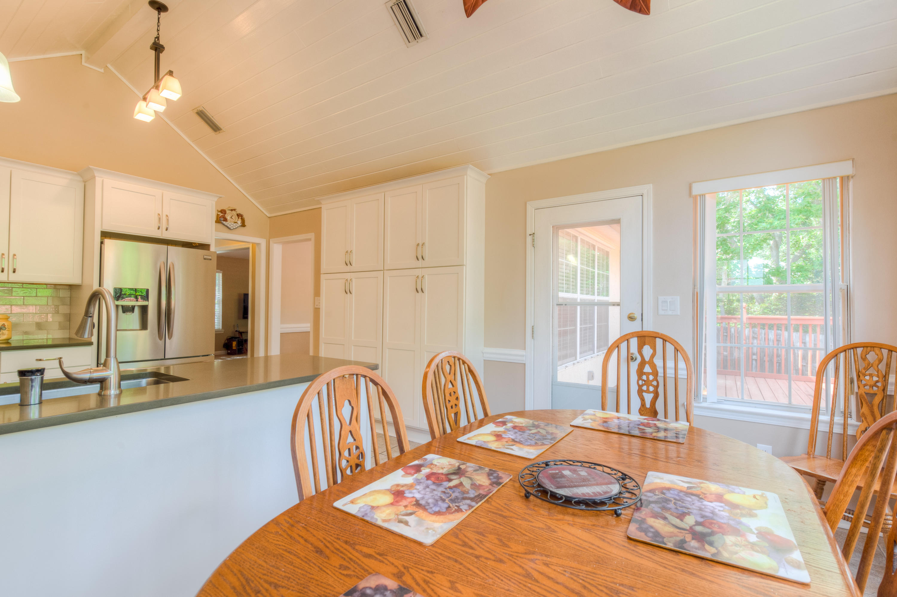 LAKE POINTE - Residential