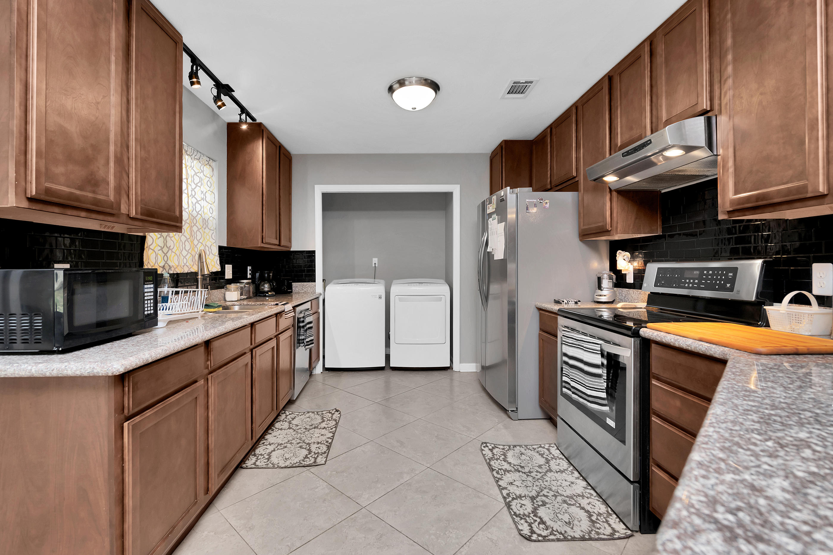 WYNNEHAVEN BEACH ESTATES 1ST ADDN - Residential