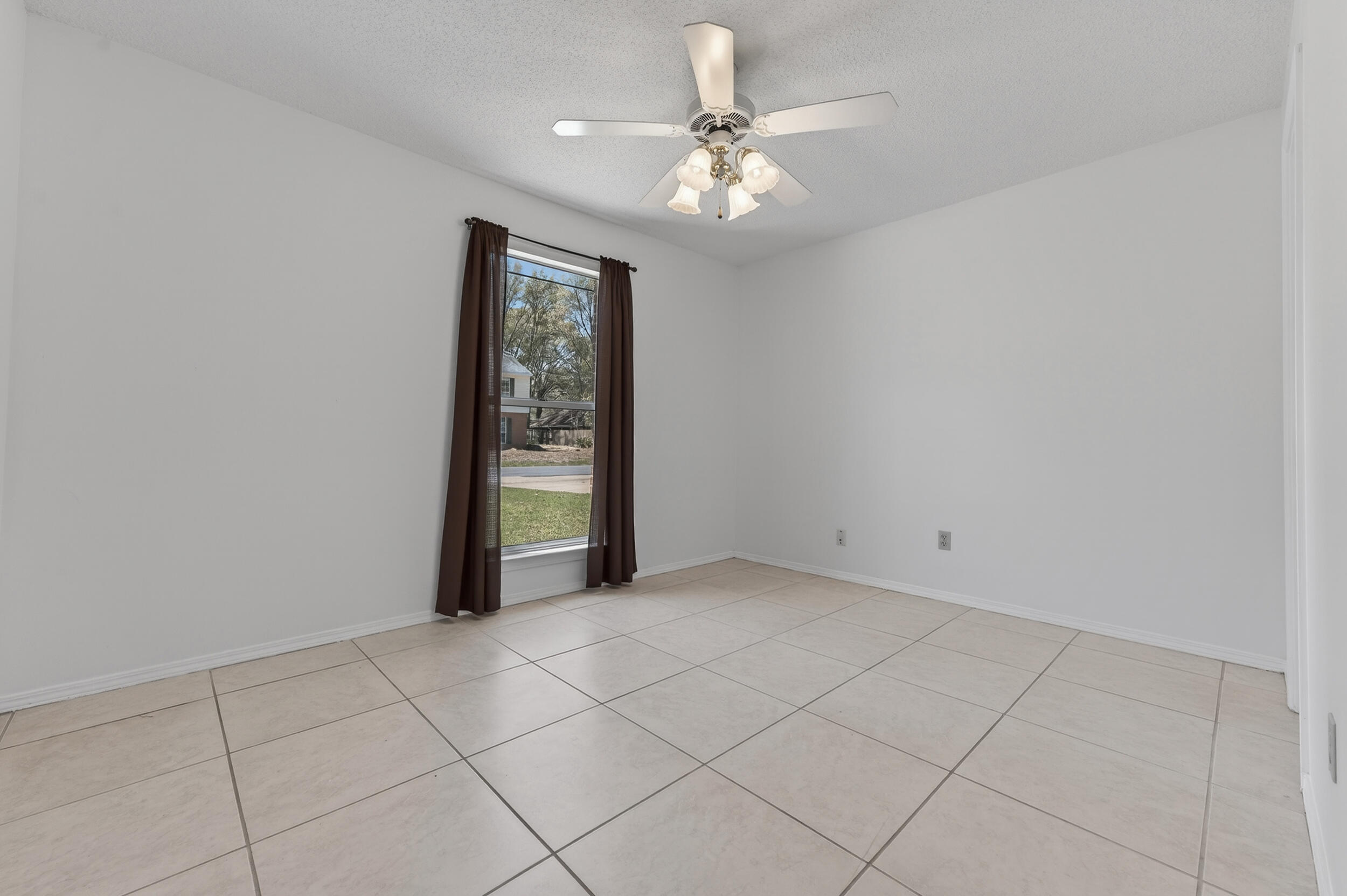 PINNACLE POINT - Residential