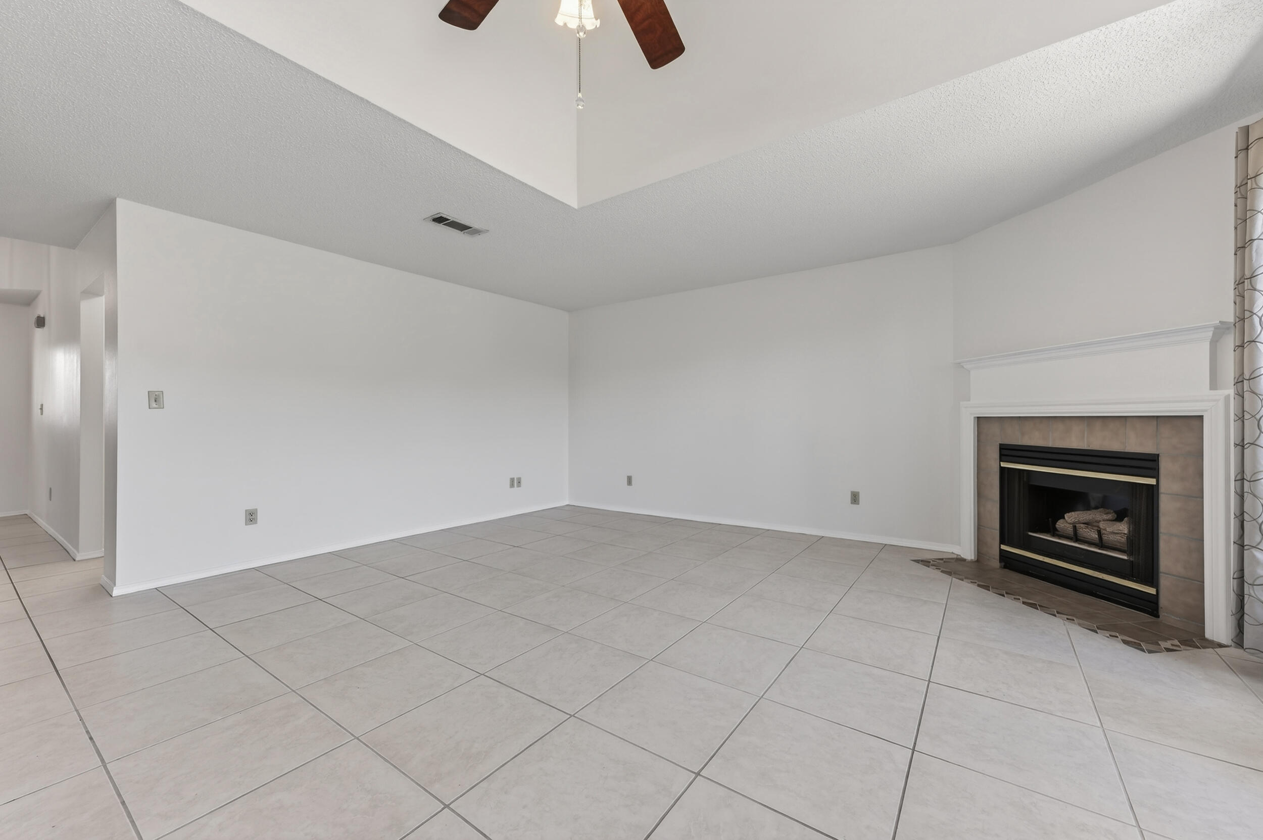 PINNACLE POINT - Residential