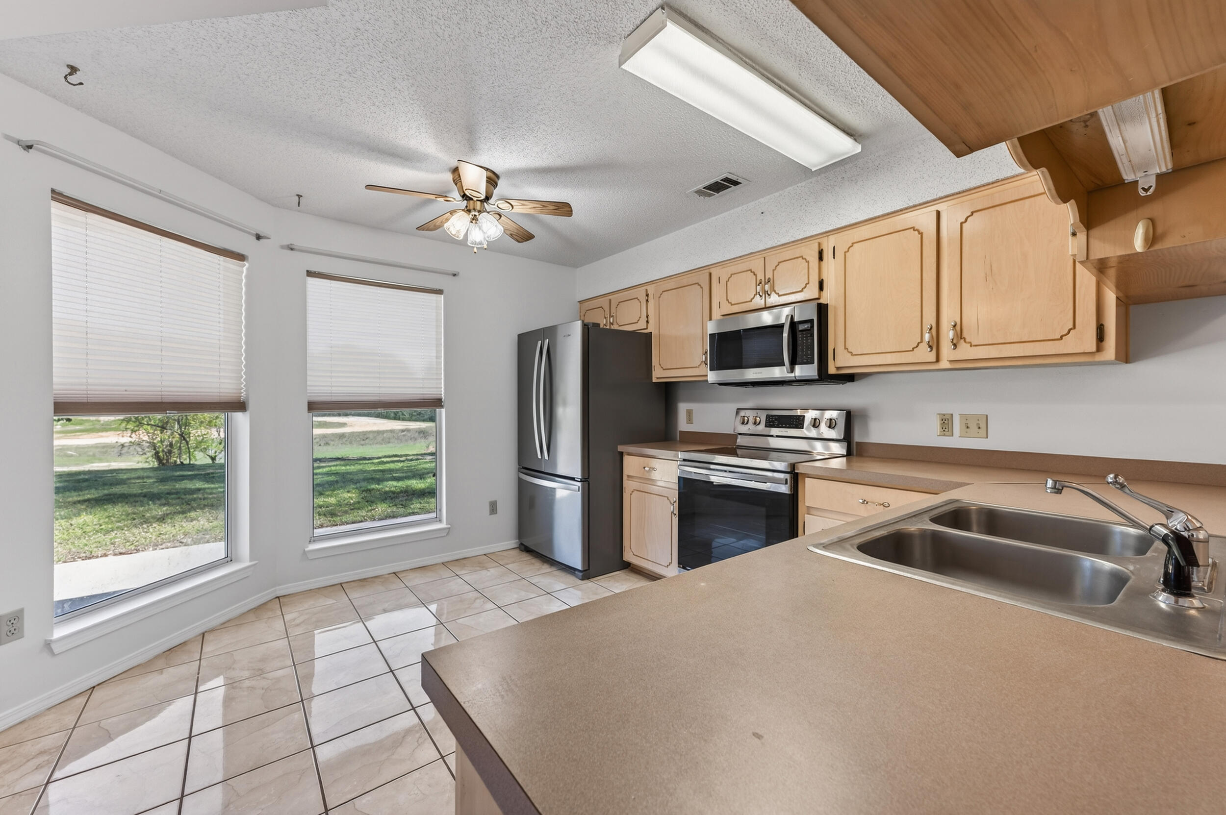 PINNACLE POINT - Residential