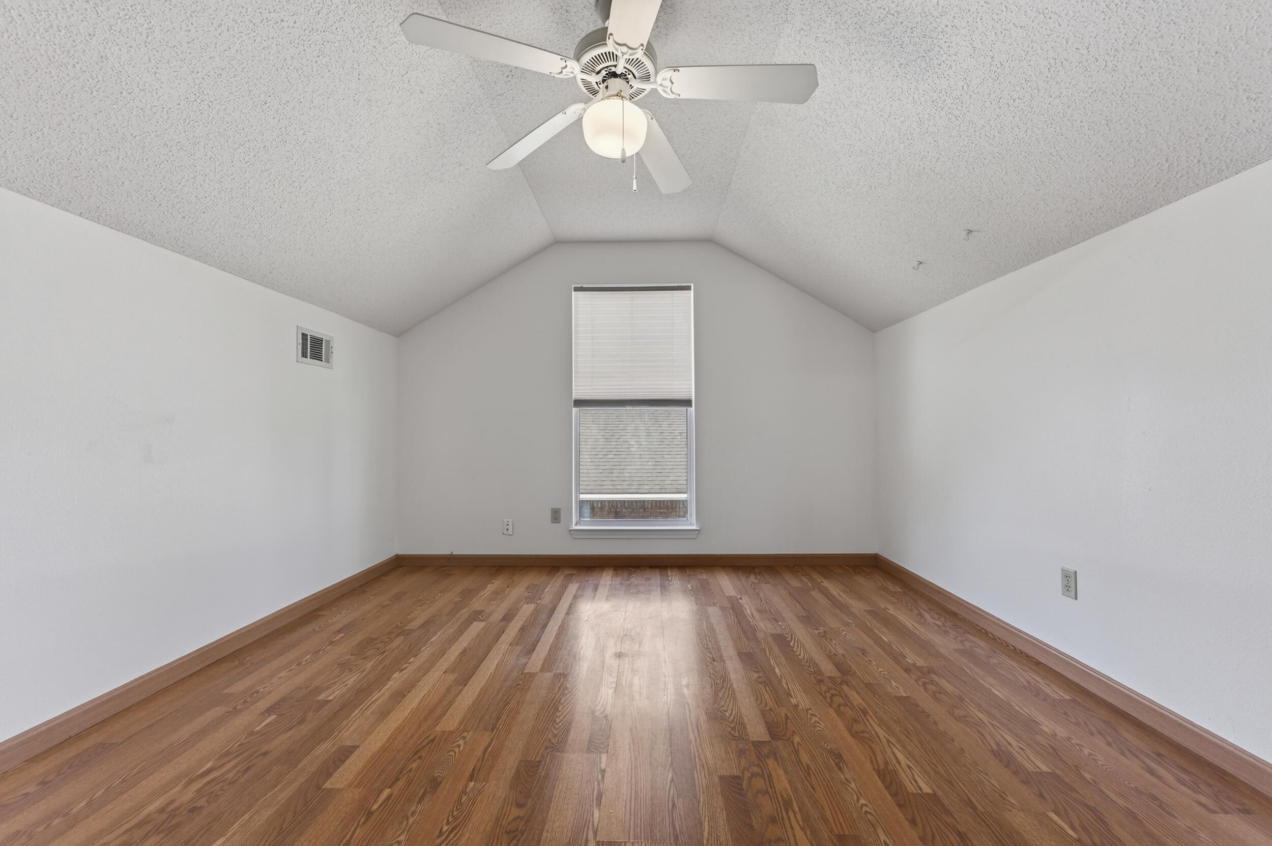 PINNACLE POINT - Residential