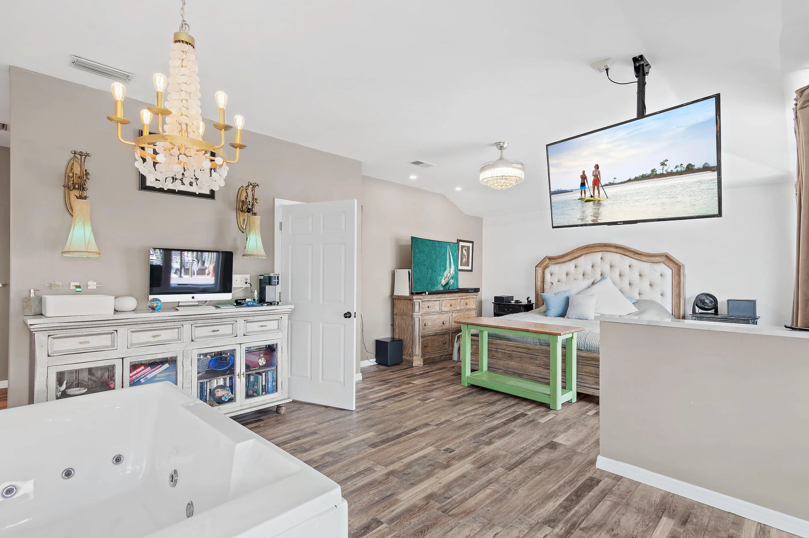 Fort Walton Beach, Florida, 32547, United States, 4 Bedrooms Bedrooms, ,3 BathroomsBathrooms,Residential,Active,1811118