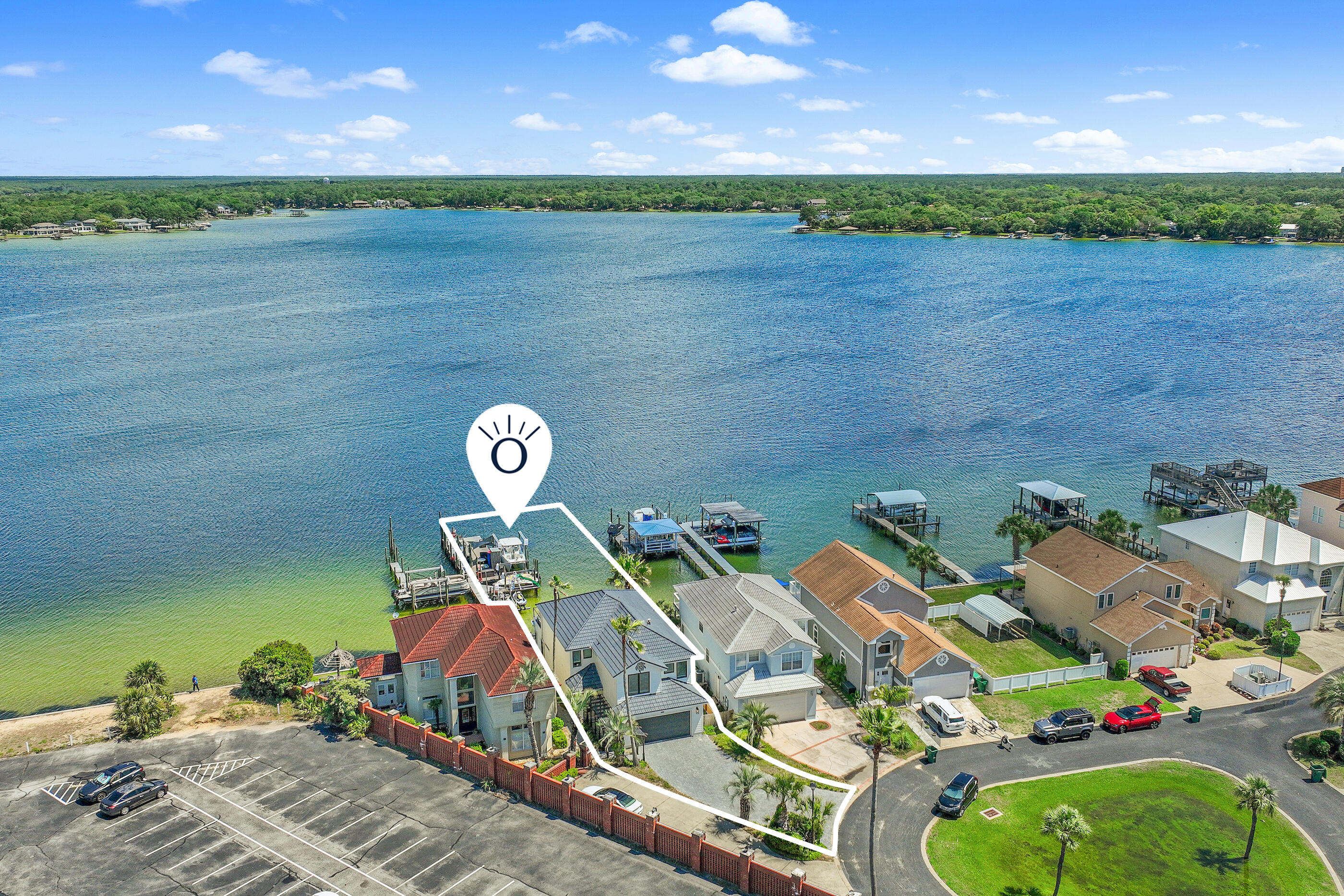 LIGHTHOUSE POINTE - Residential