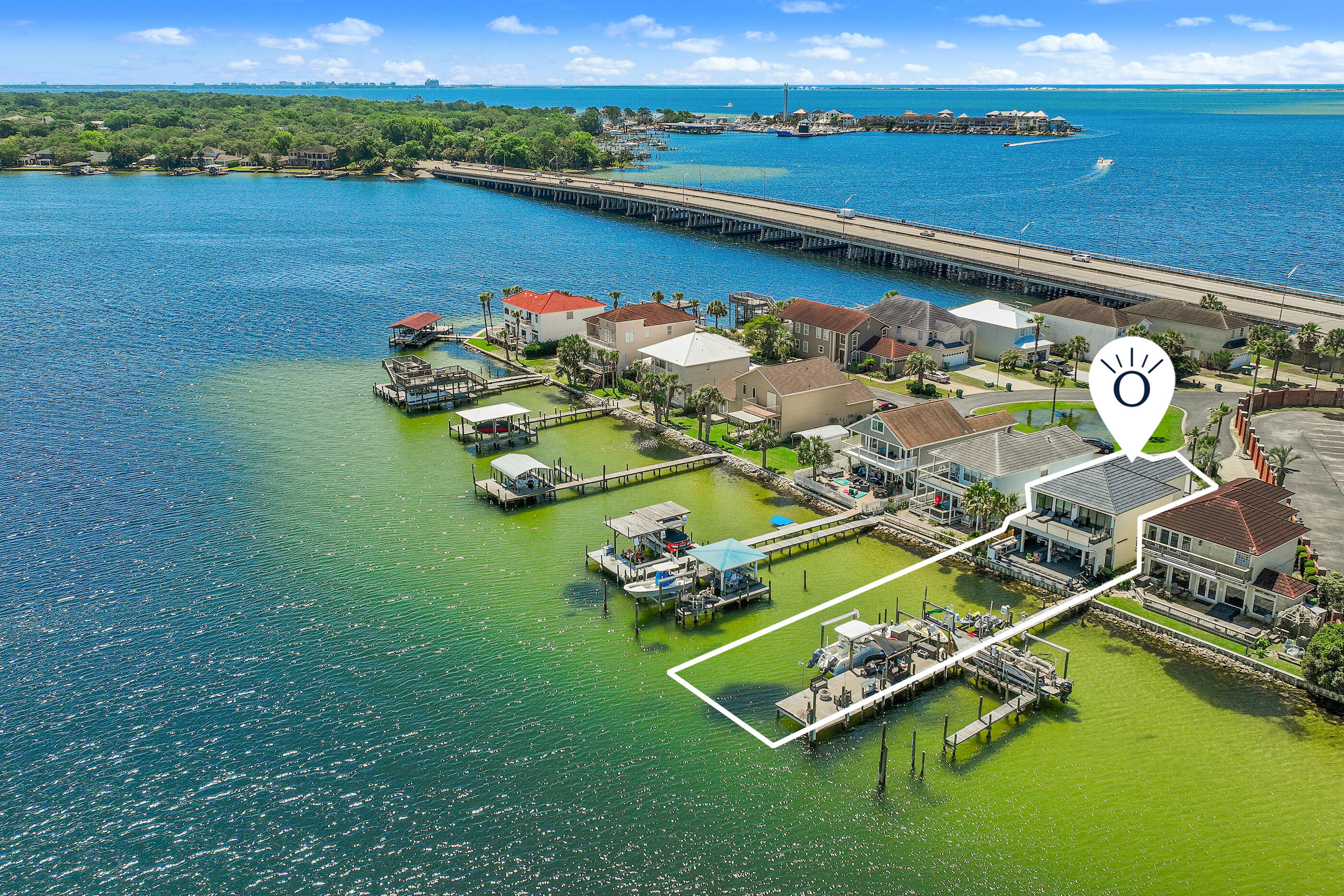 LIGHTHOUSE POINTE - Residential