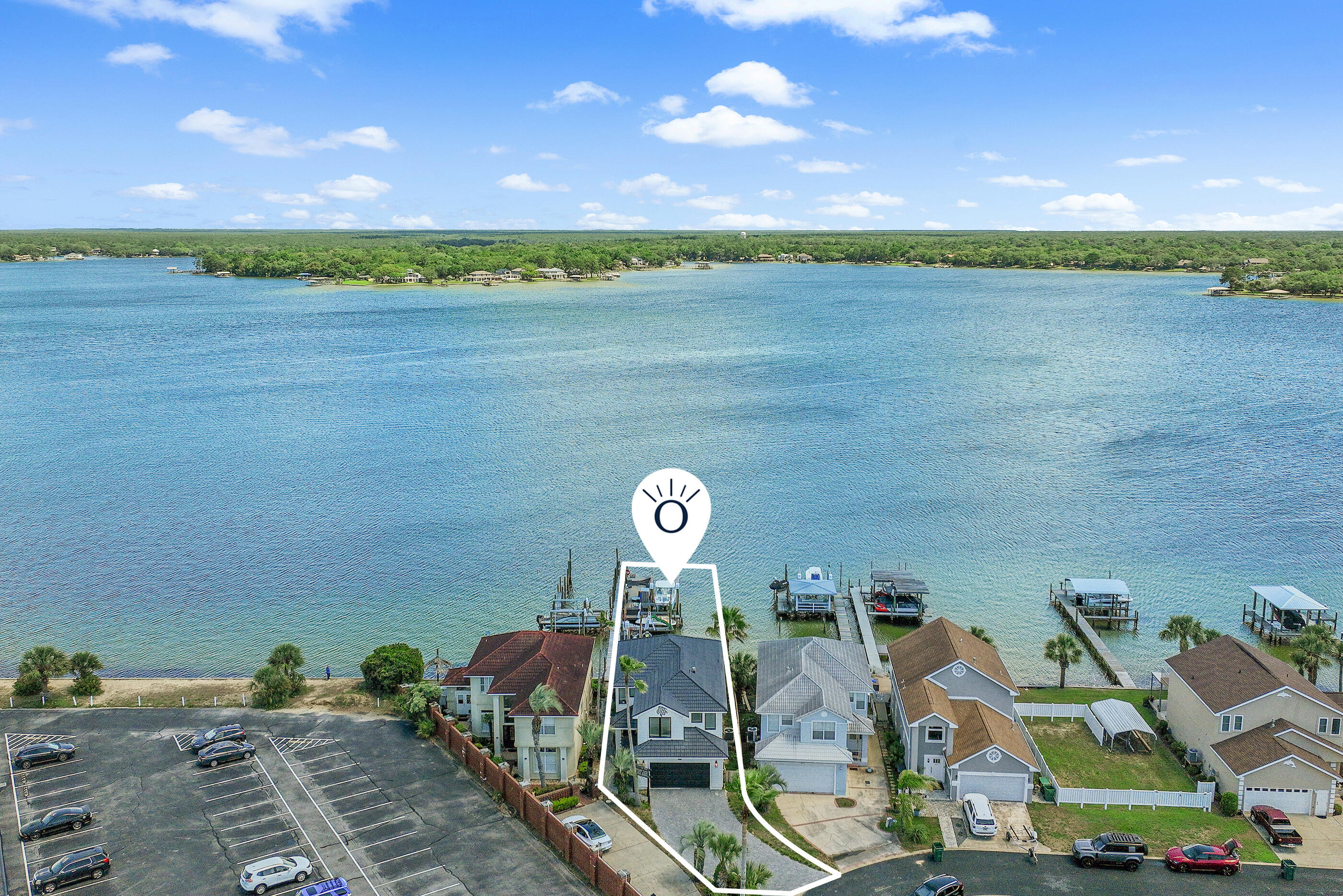 LIGHTHOUSE POINTE - Residential
