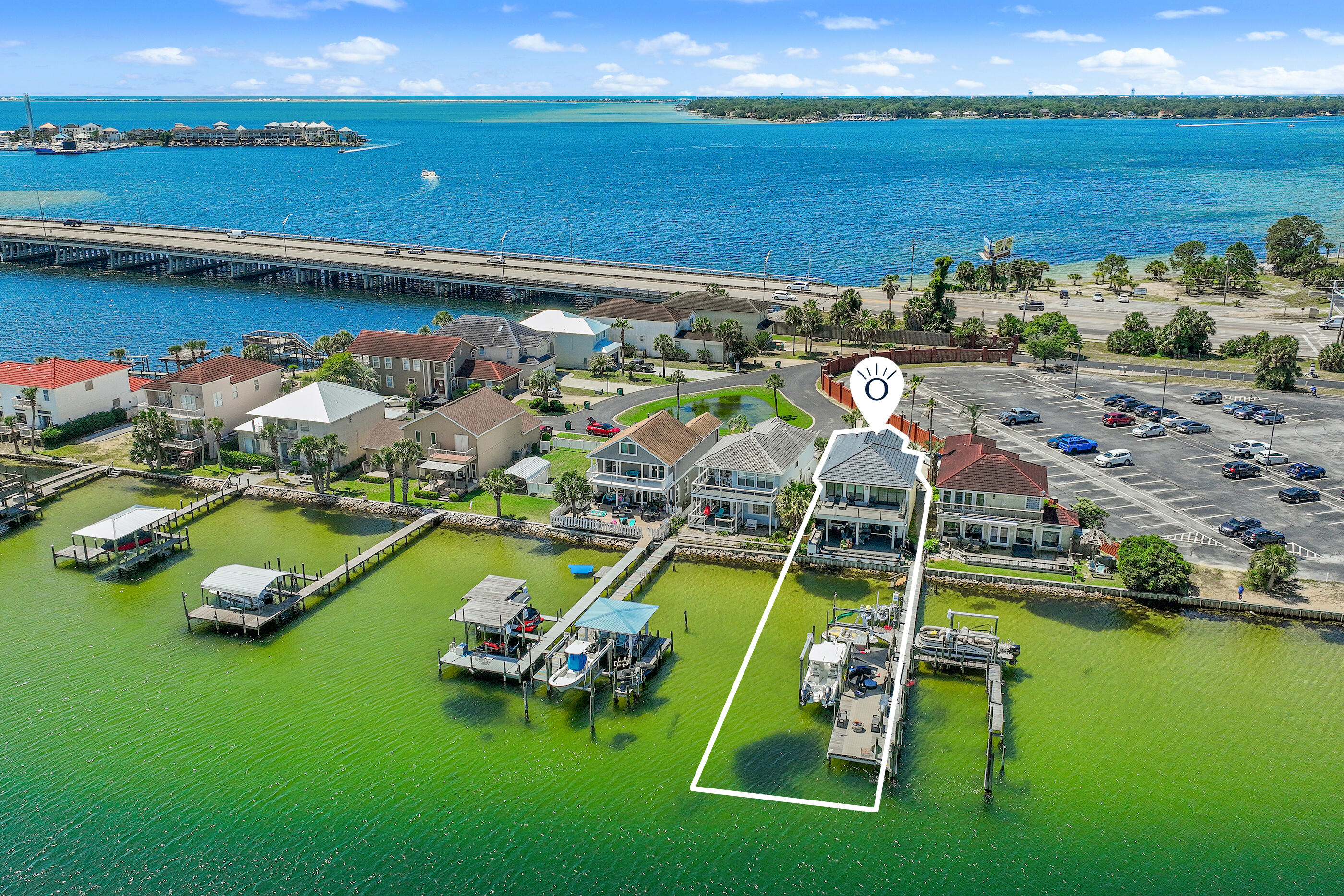 LIGHTHOUSE POINTE - Residential