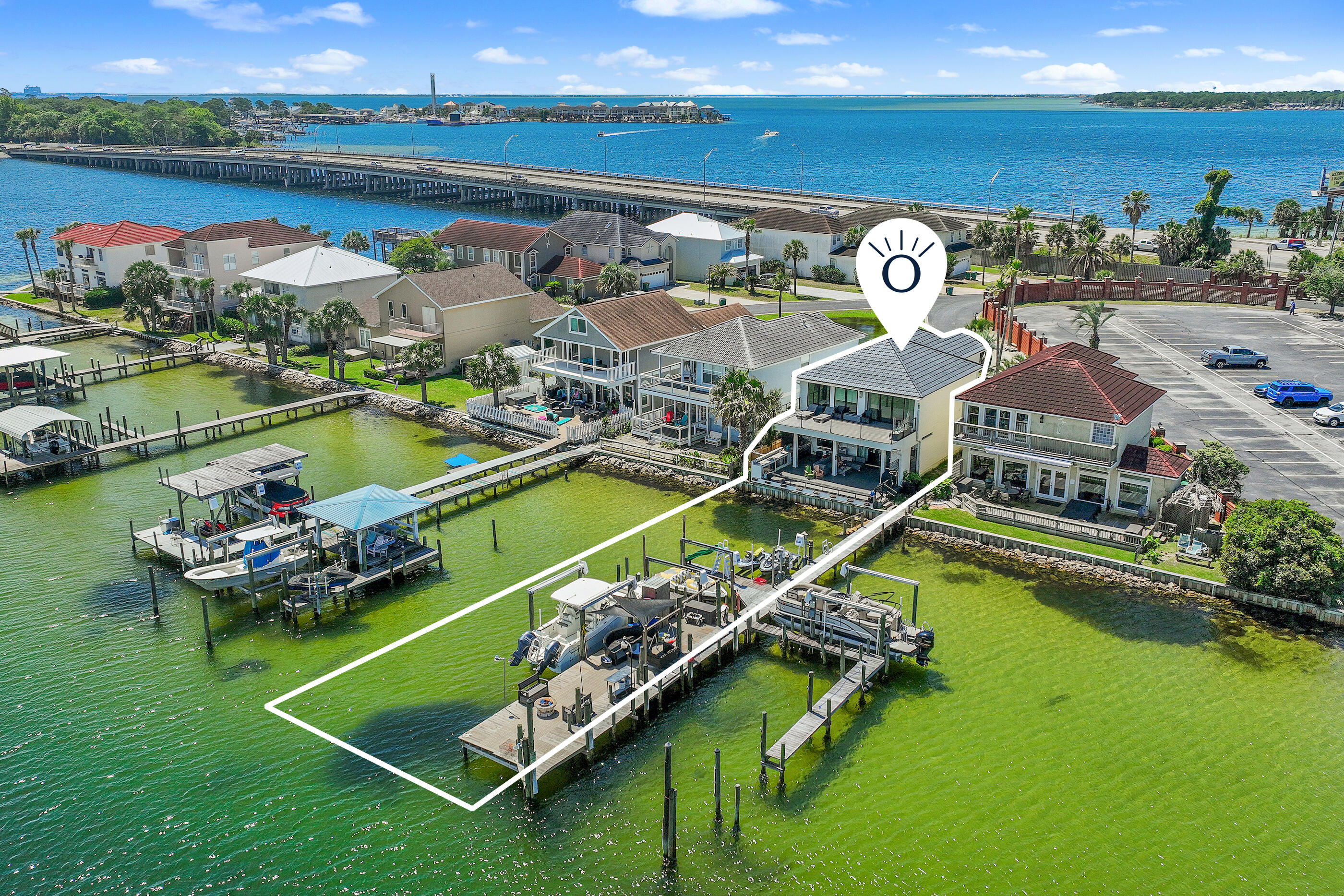 LIGHTHOUSE POINTE - Residential