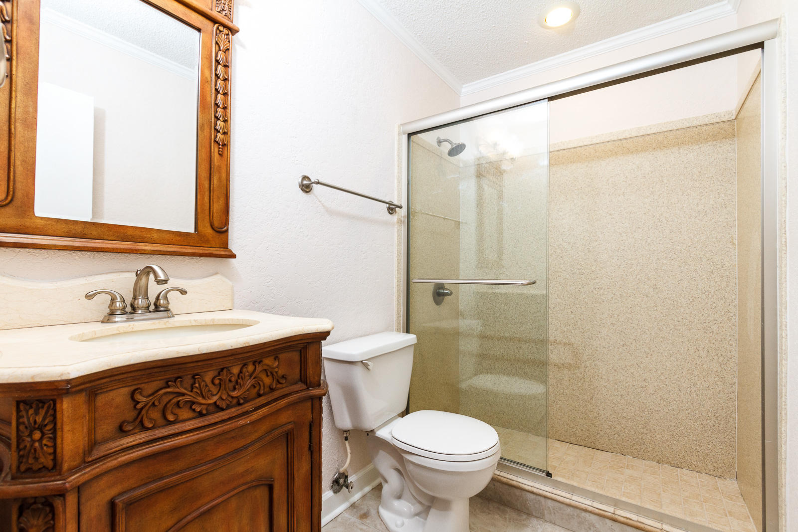 WHISPER BAY - Residential