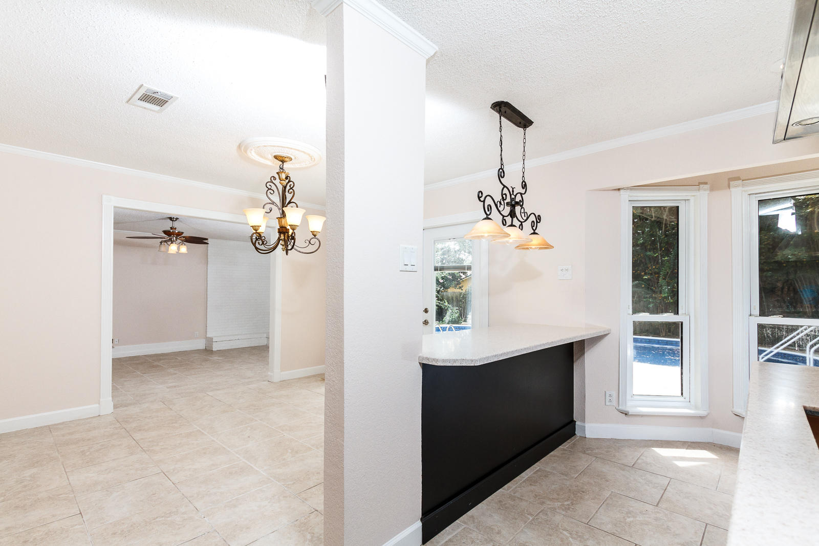 WHISPER BAY - Residential