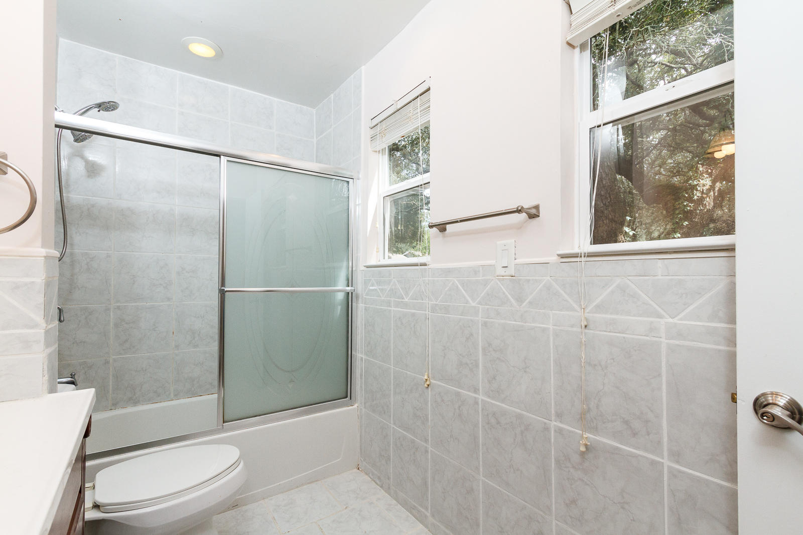 WHISPER BAY - Residential