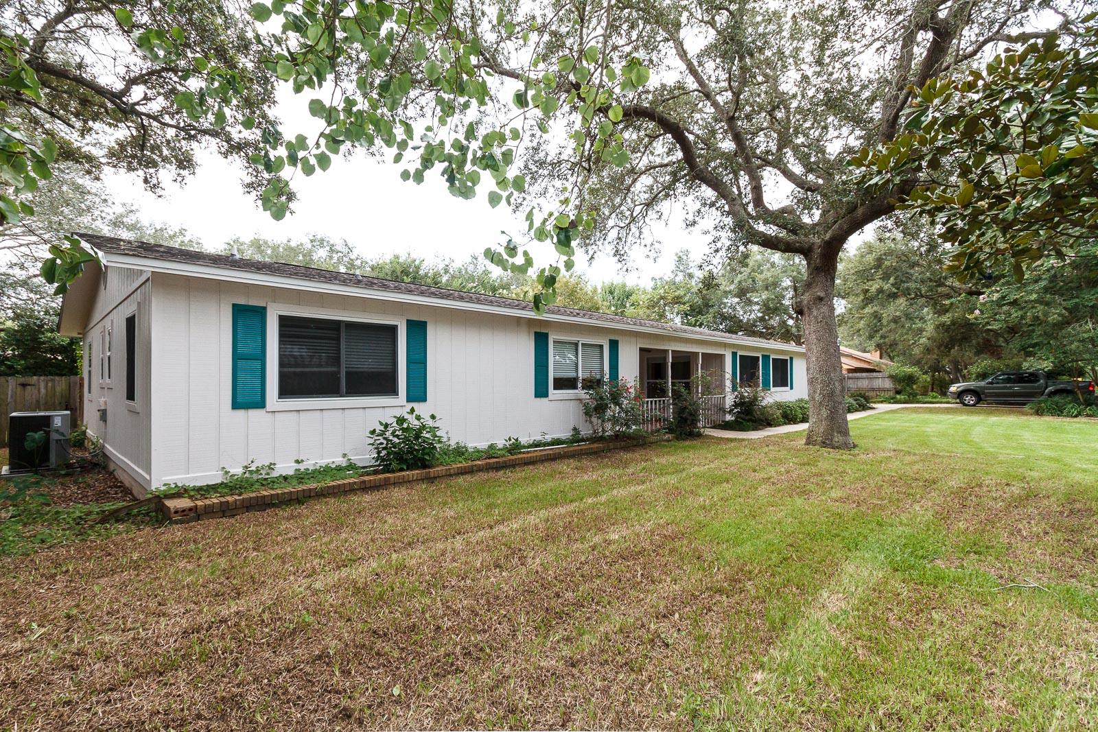 WHISPER BAY - Residential