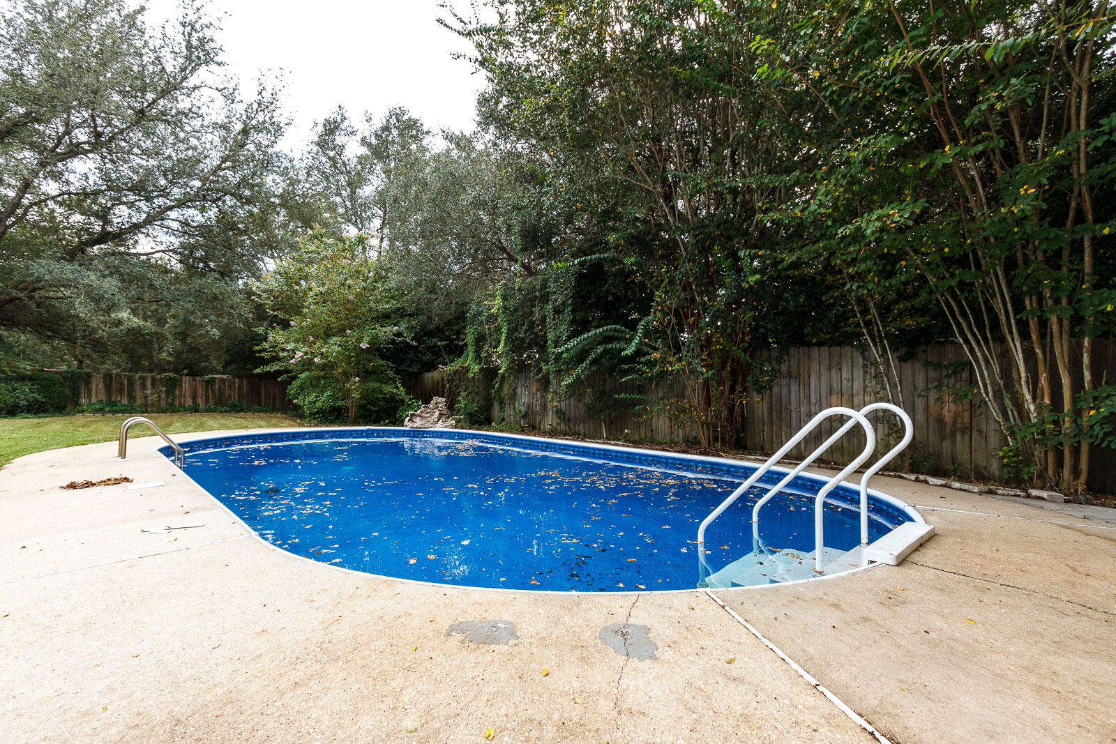 WHISPER BAY - Residential