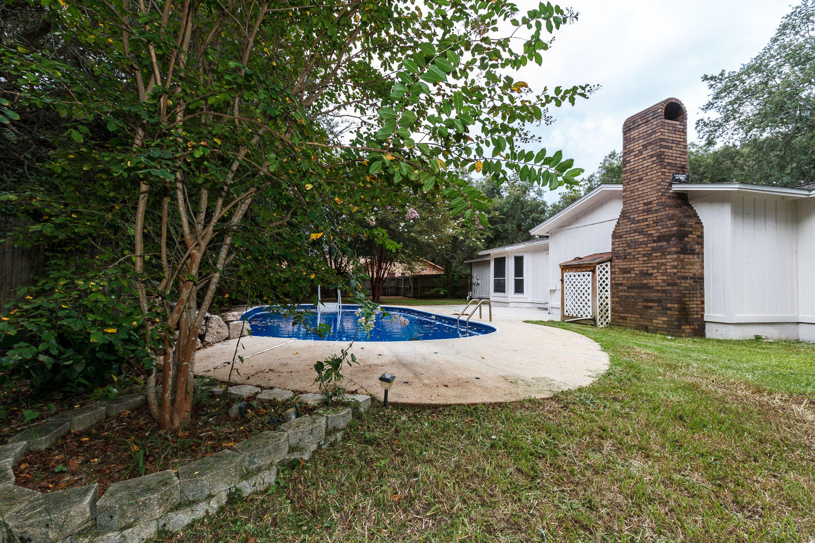 WHISPER BAY - Residential