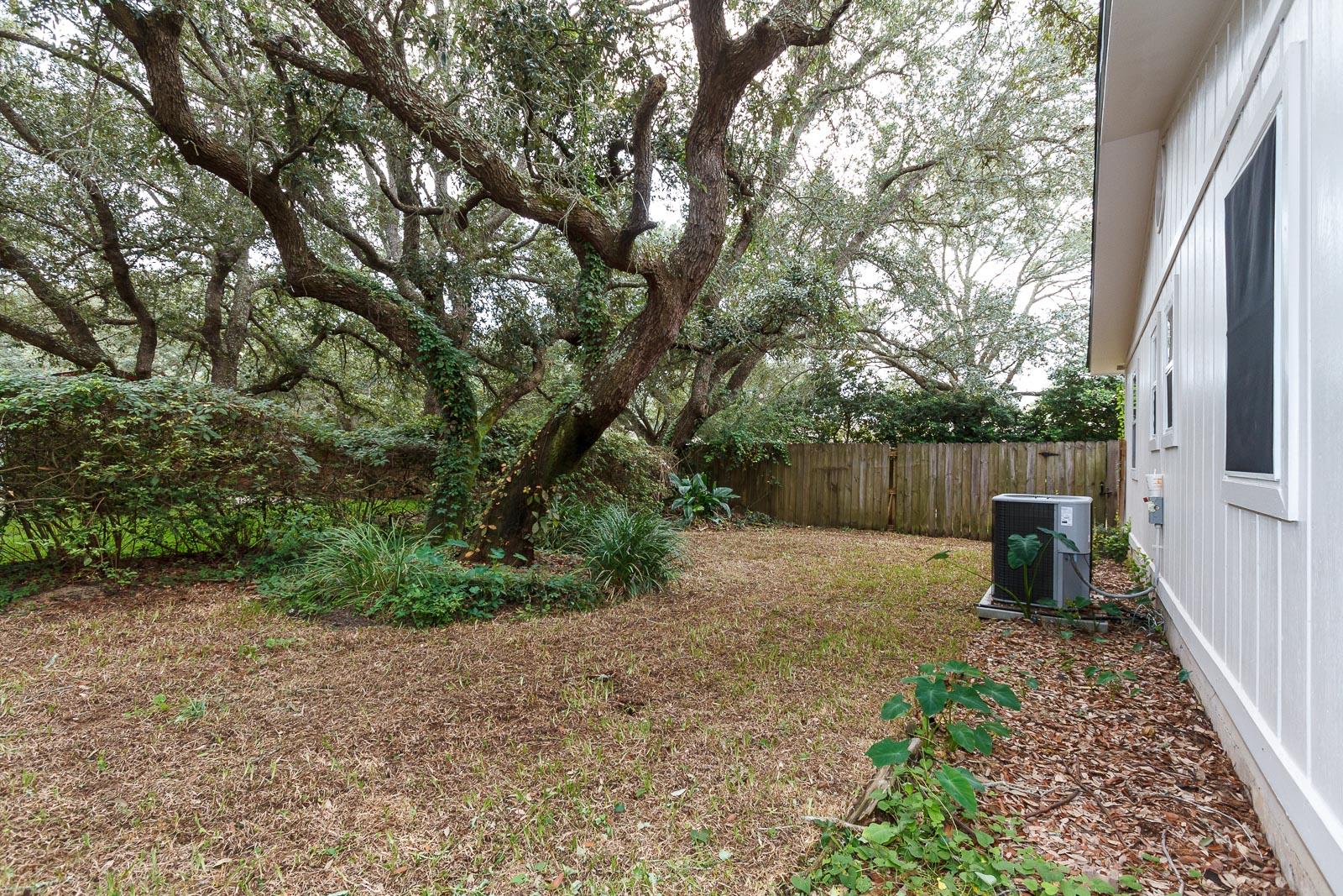 WHISPER BAY - Residential